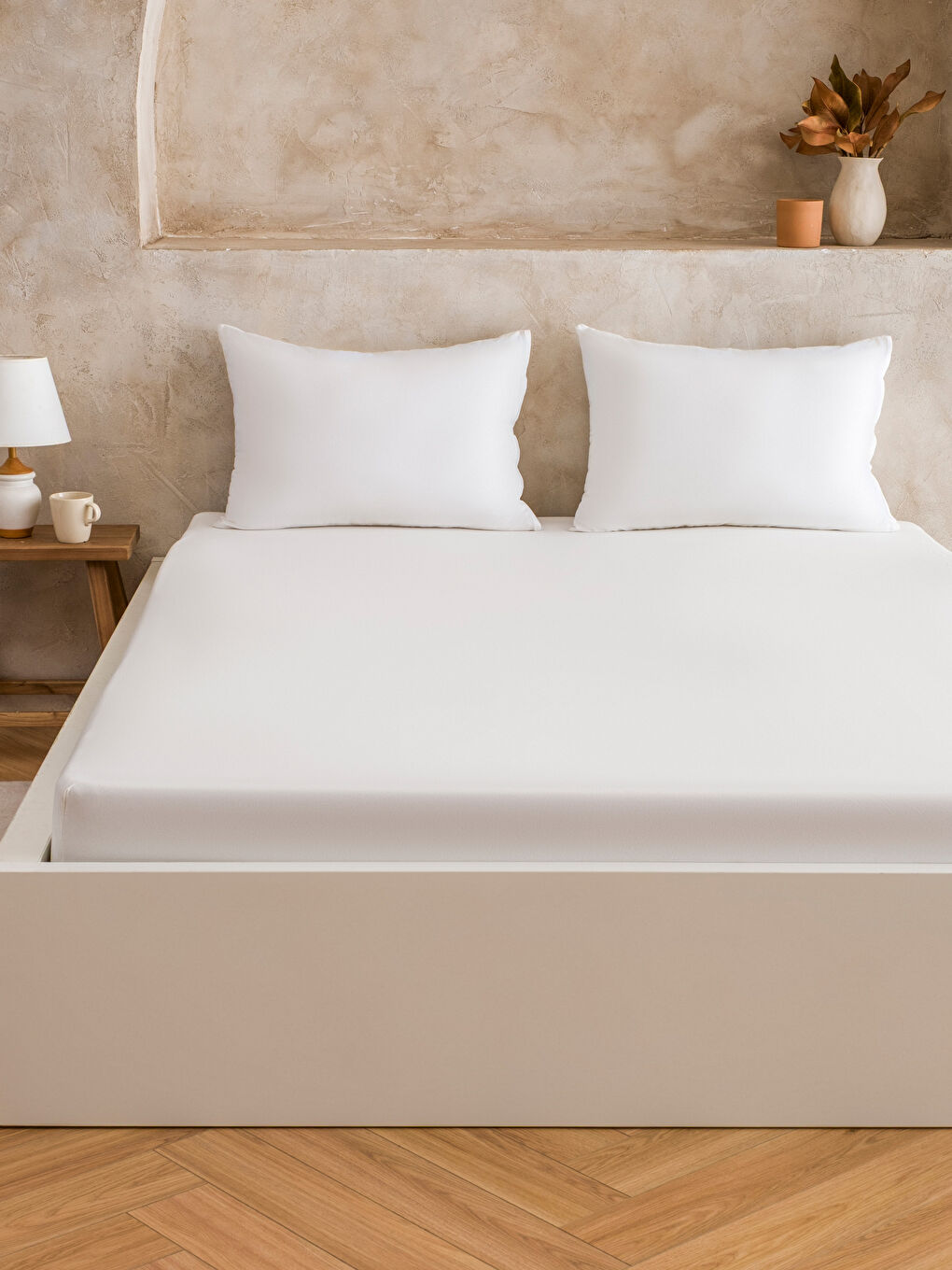 Double fitted sheet.