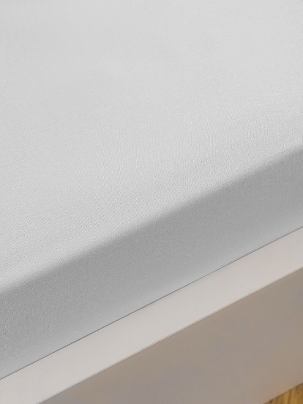 Beyaz Lastikli Tek Kişilik Lastikli Çarşaf-1