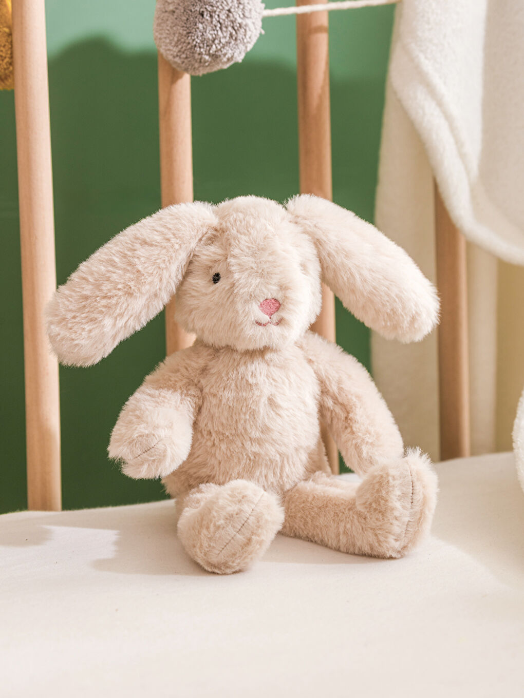 Bej Tavşan Figürlü Bebek Pelüş Kırlent 35 cm-1