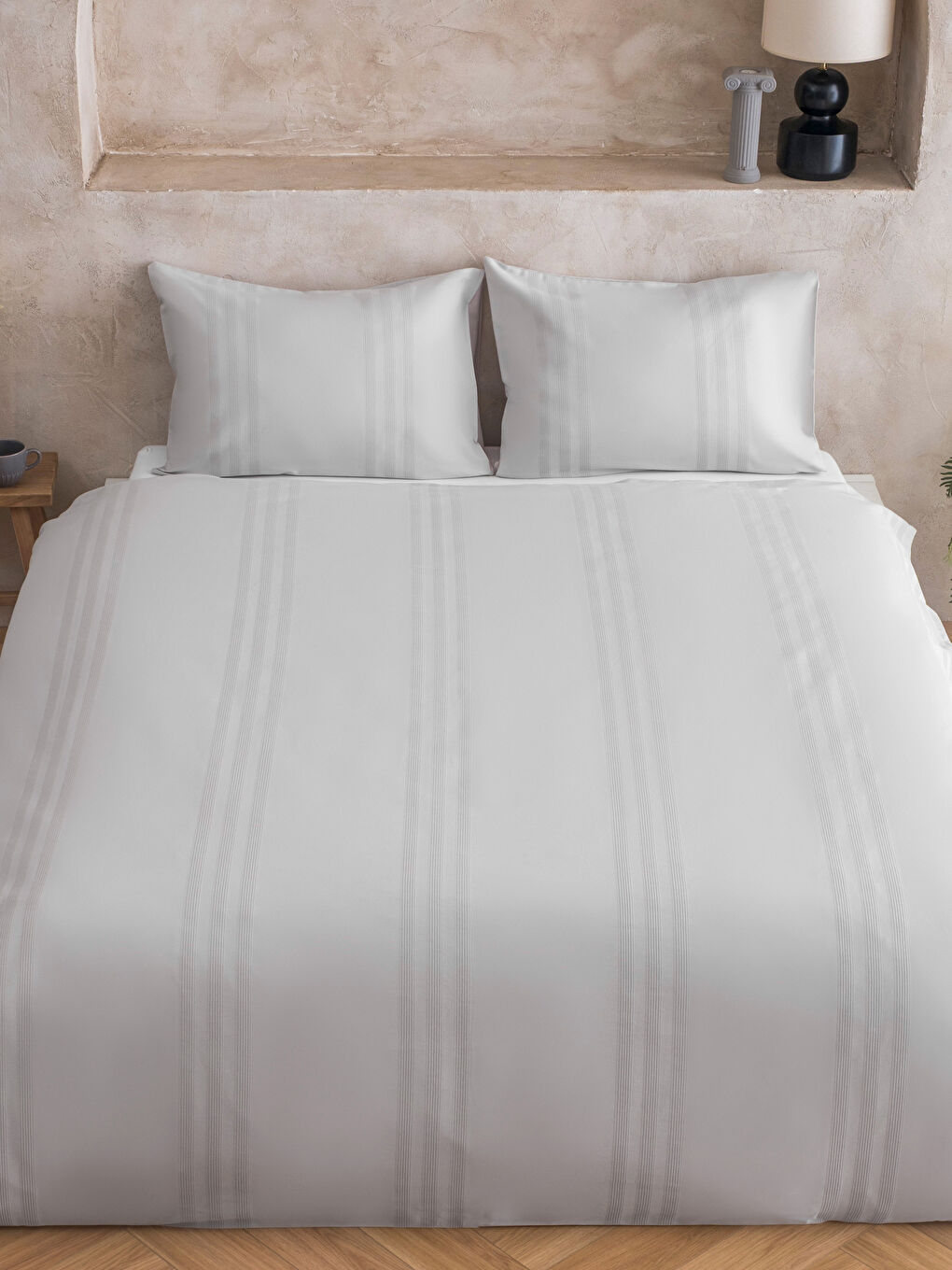 Gri Çizgili Çift Kişilik Nevresim Seti-1