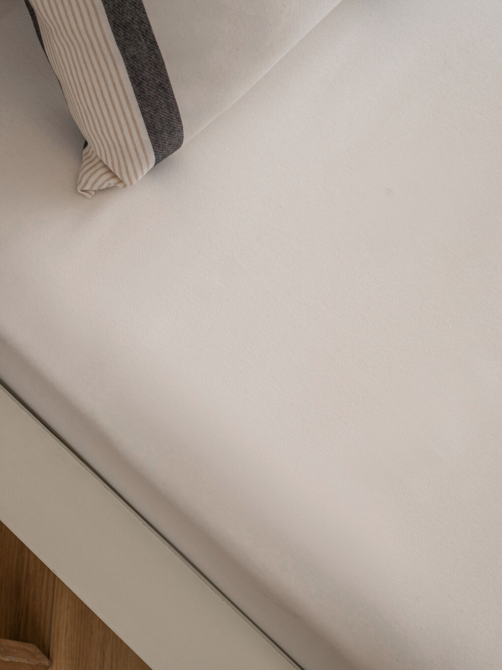 Siyah Çizgili Tek Kişilik Nevresim Seti-4