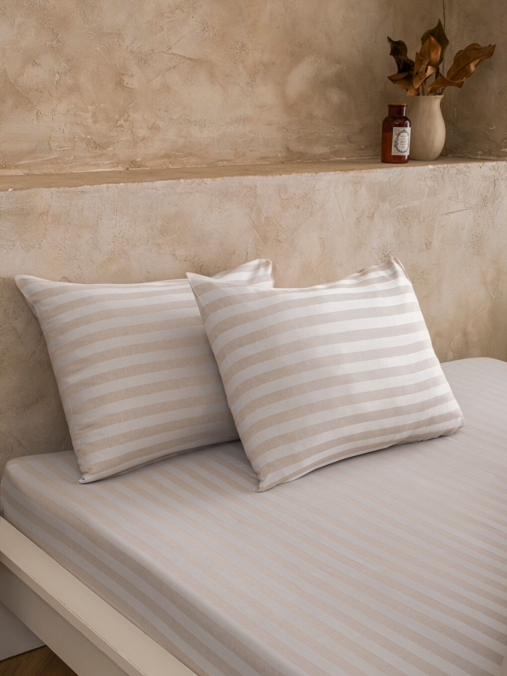 Bej Çizgi Desenli Çift Kişilik Nevresim Takımı-2