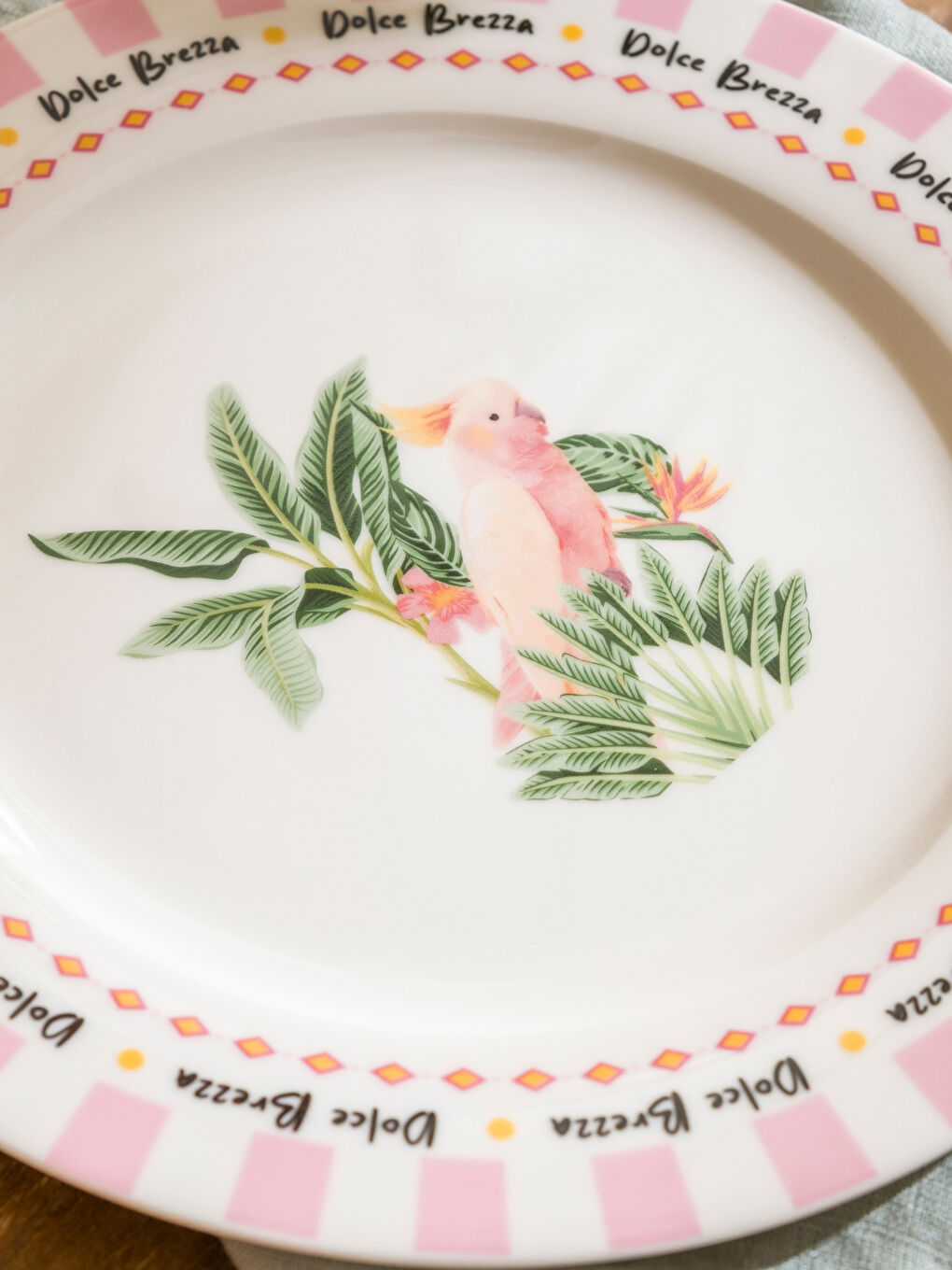 Papağan Baskılı Porselen Pasta Tabağı 19 cm-1