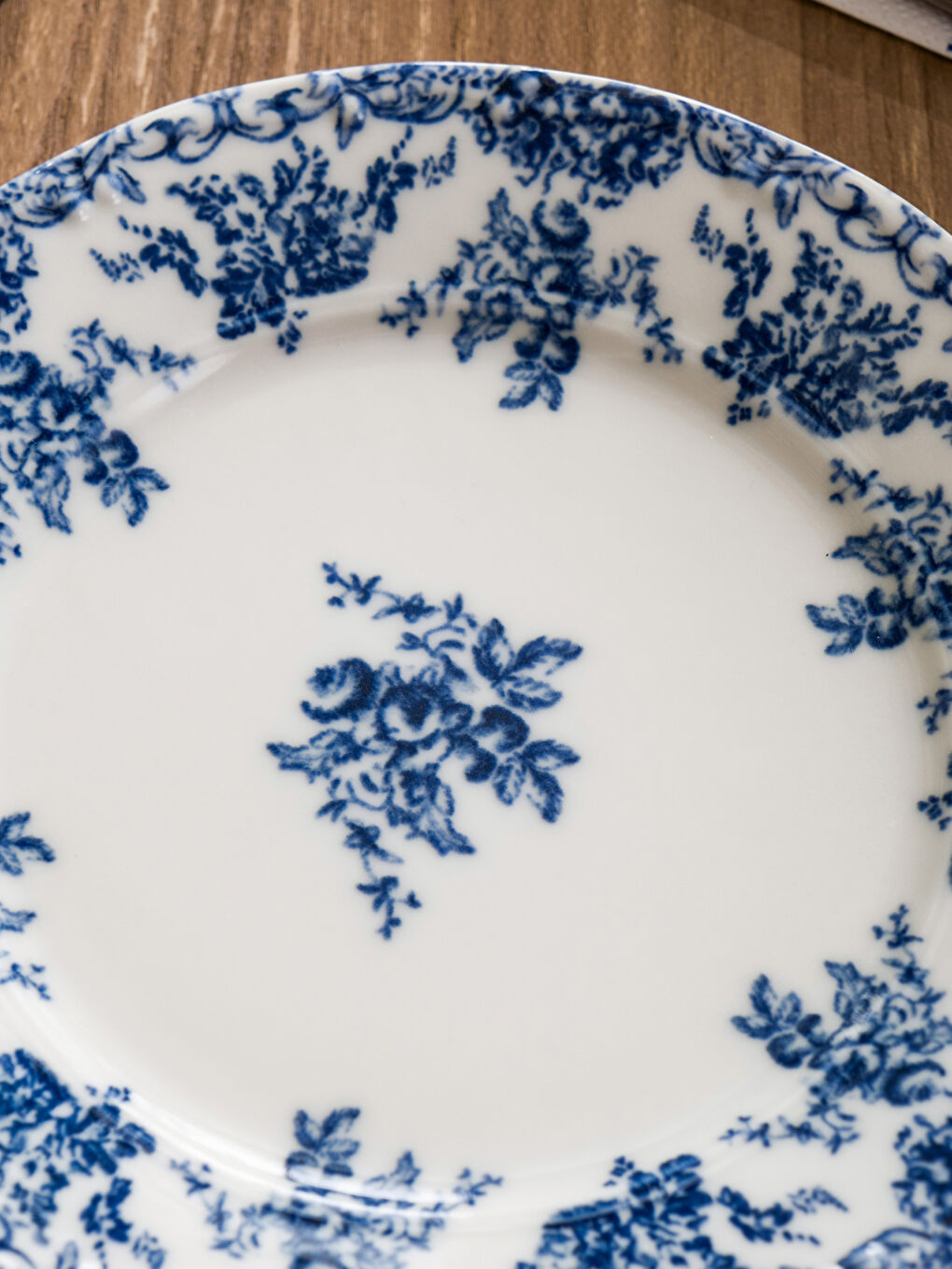 A patterned porcelain dessert plate.-2