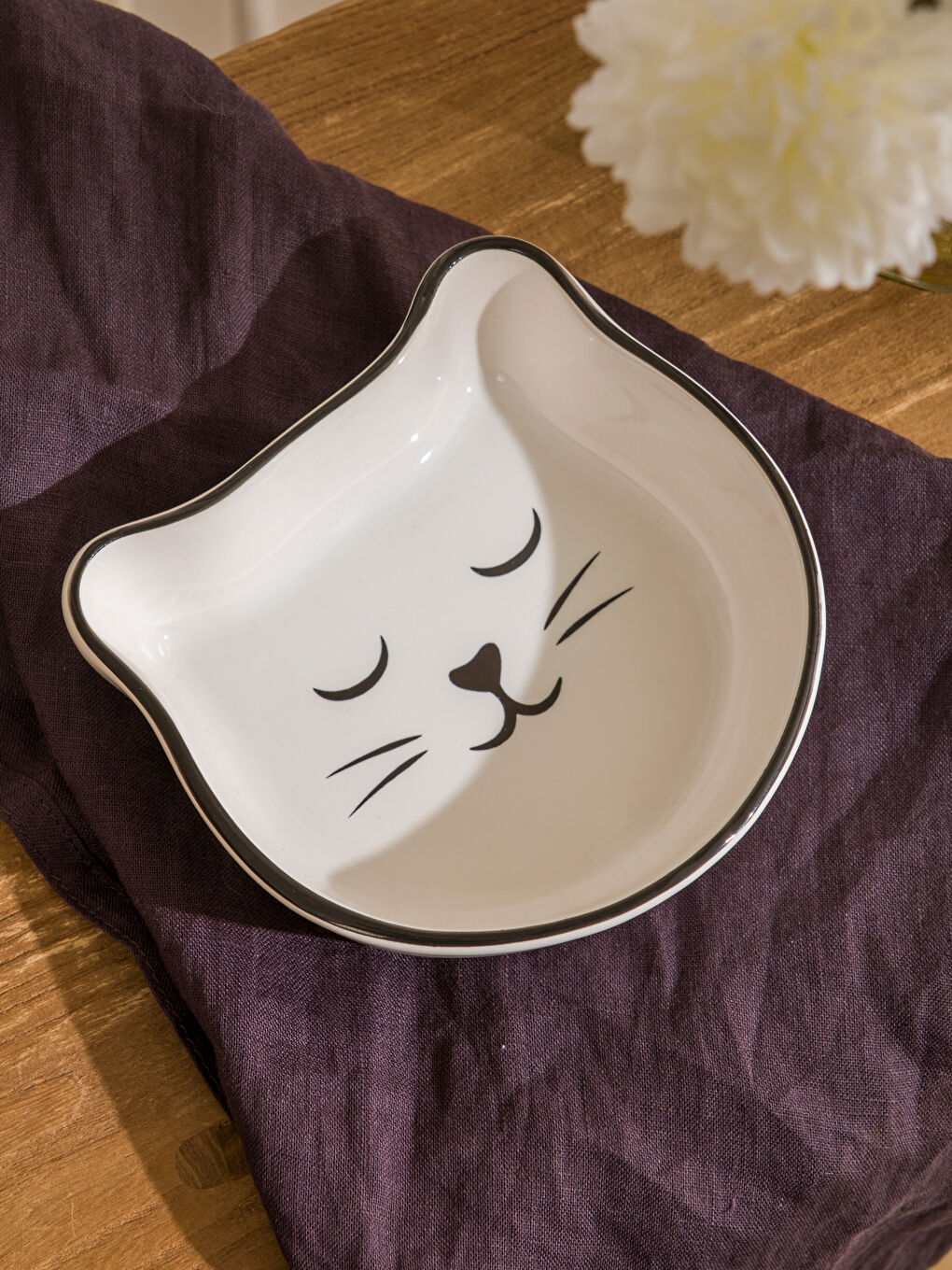 Beyaz Kedi Figürlü Seramik Çerezlik-1