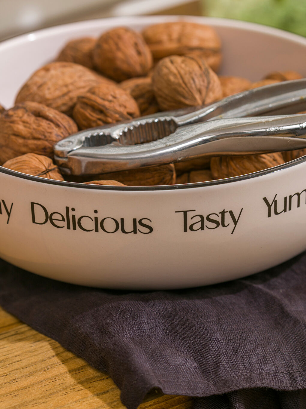 Siyah Yazı Baskılı Seramik Salata Kasesi 20 cm-2