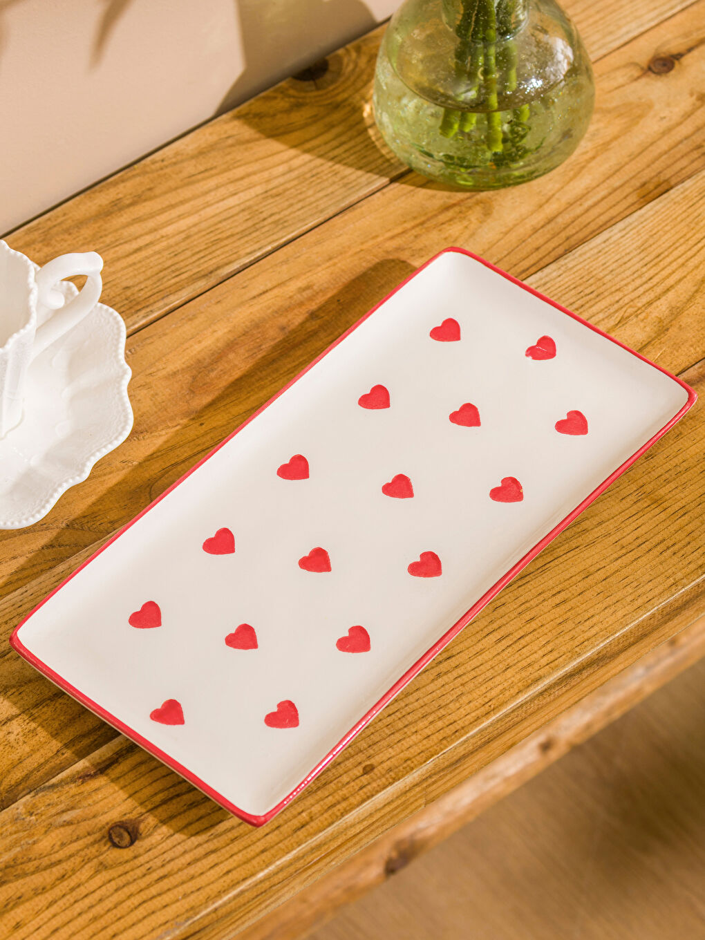 Kırmızı Kalp Baskılı Sunum Tabağı 29 cm-1