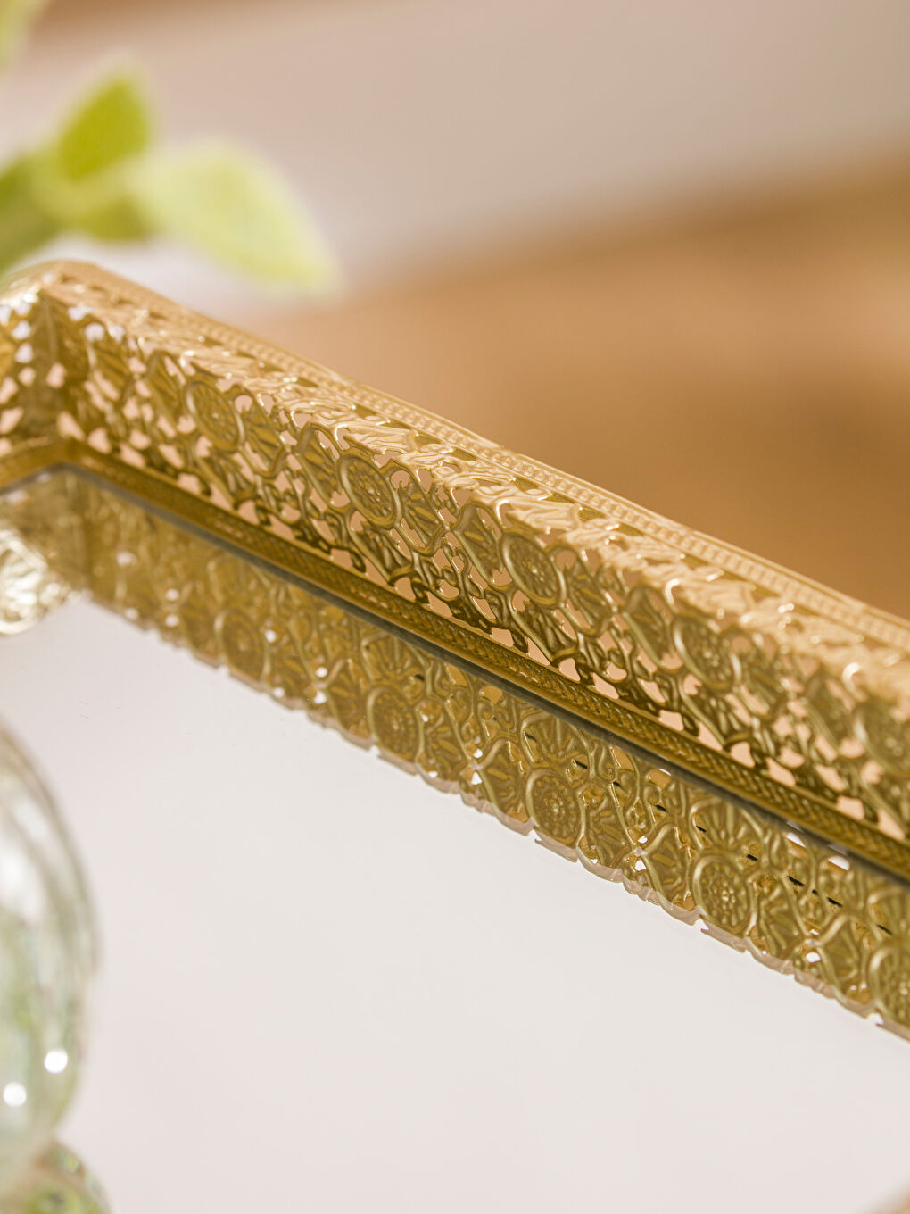 Sarı Katlanabilir Ayaklı Aynalı Dekoratif Sehpa-2