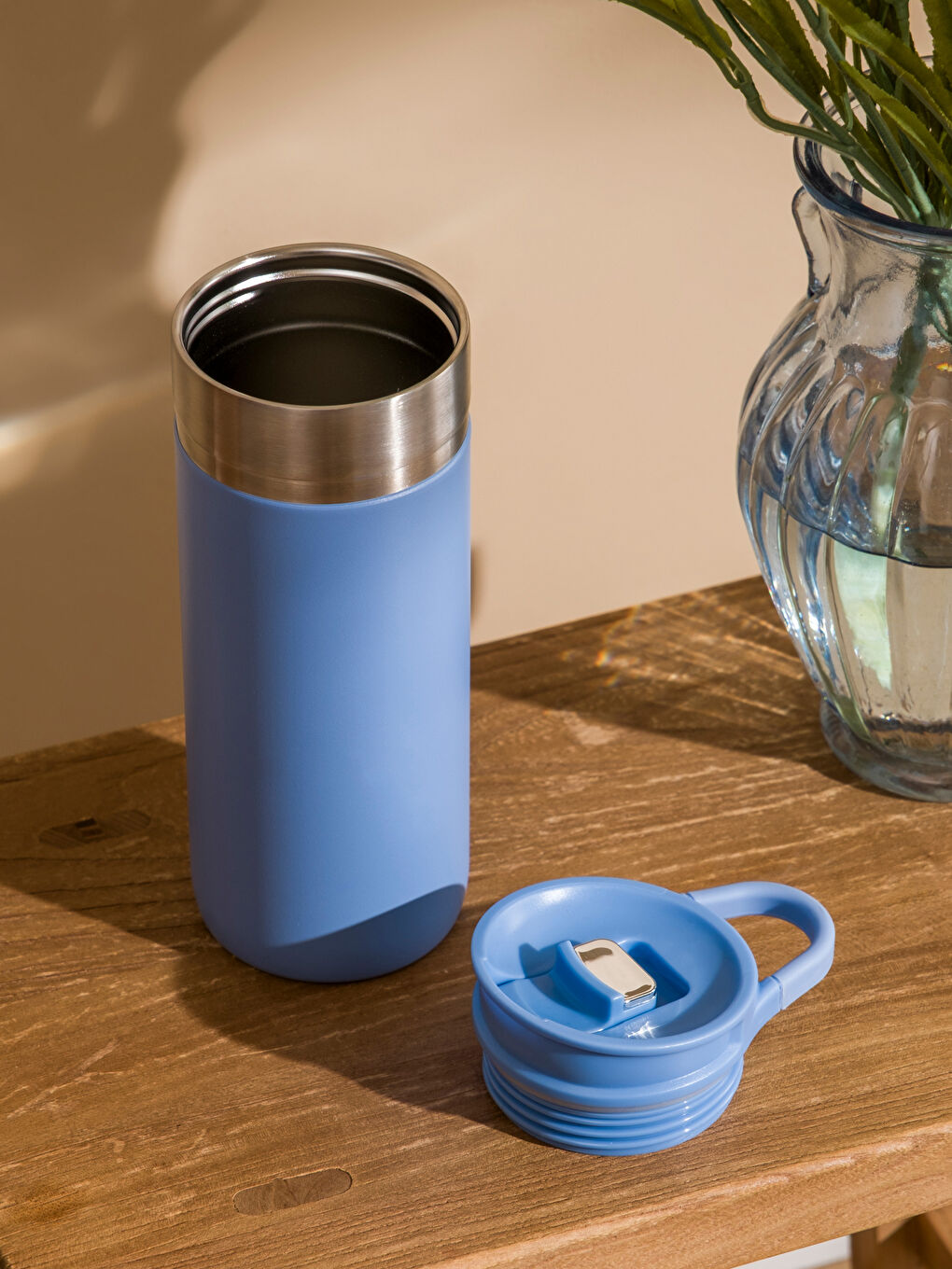 Karışık Taşıma Kulplu ve Açılır Kapaklı Suluk 530 ml-2