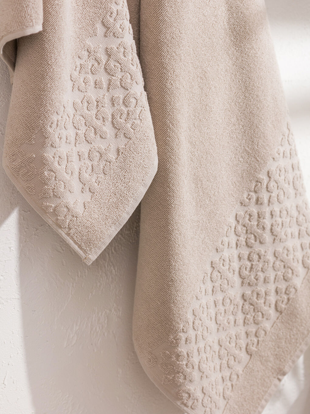 BEŽ Peškir za kupanje-1