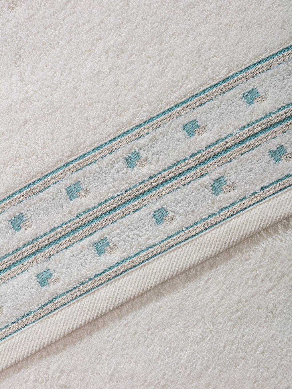 Ekru Nakışlı Pamuklu Yüz Havlusu 50x80 cm-3