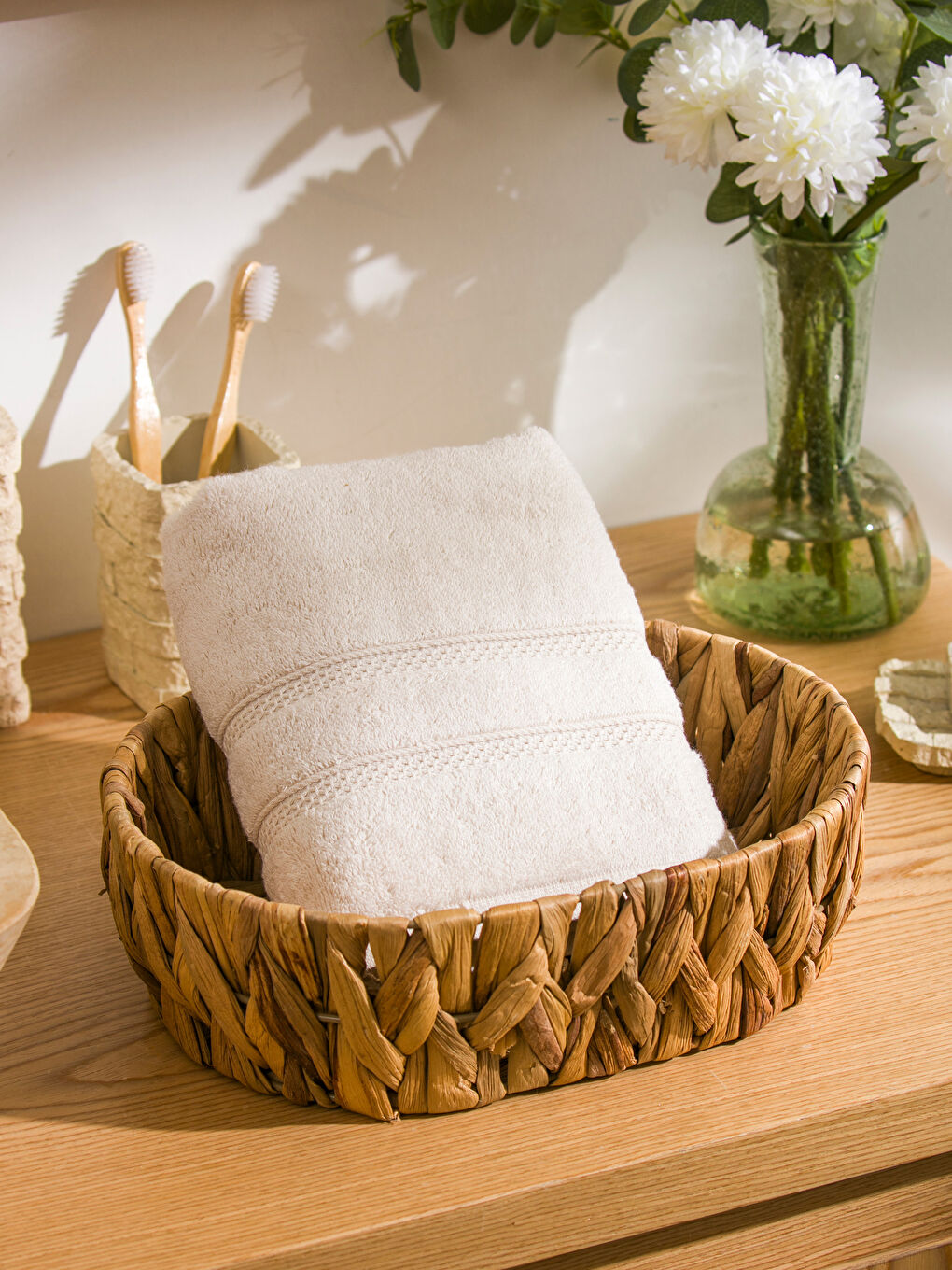 Bej Pamuklu Yüz Havlusu 50x80 cm-1