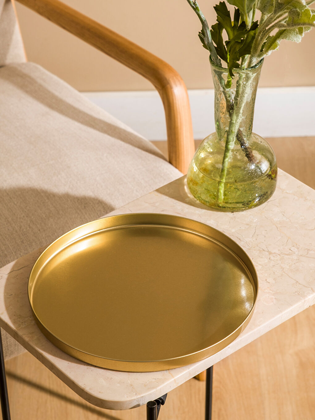 Sarı Yuvarlak Metal Tepsi 24 cm