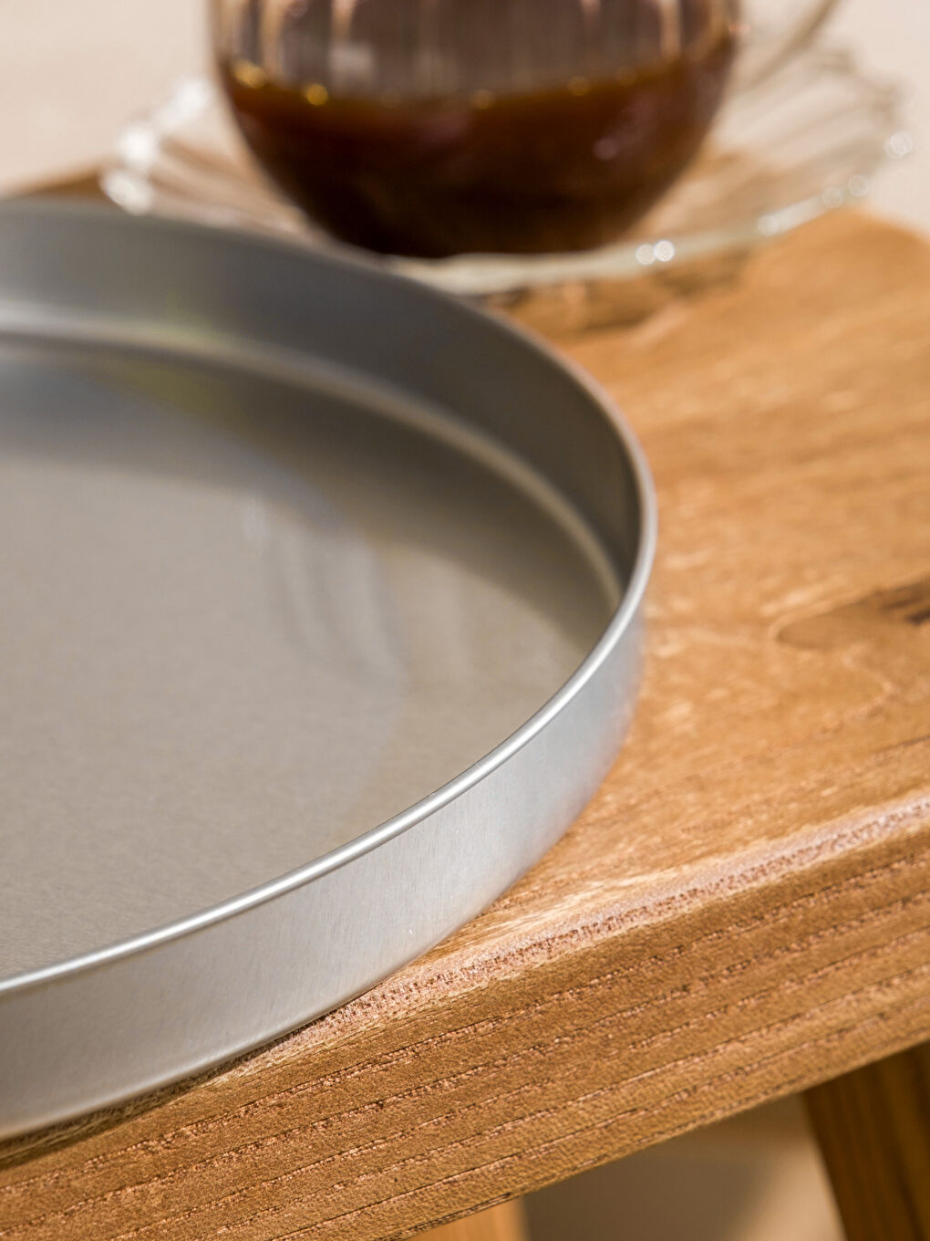 Gri Metal Yuvarlak Tepsi 24 cm-2