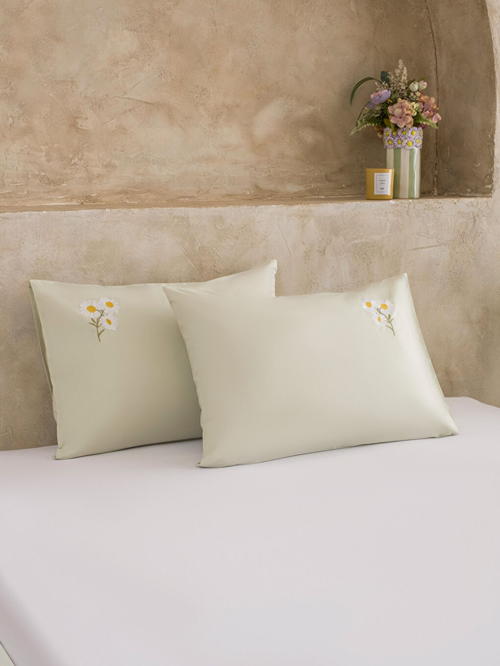 Karışık Çiçek Nakışlı Yastık Kılııf 2'li 50x70 cm