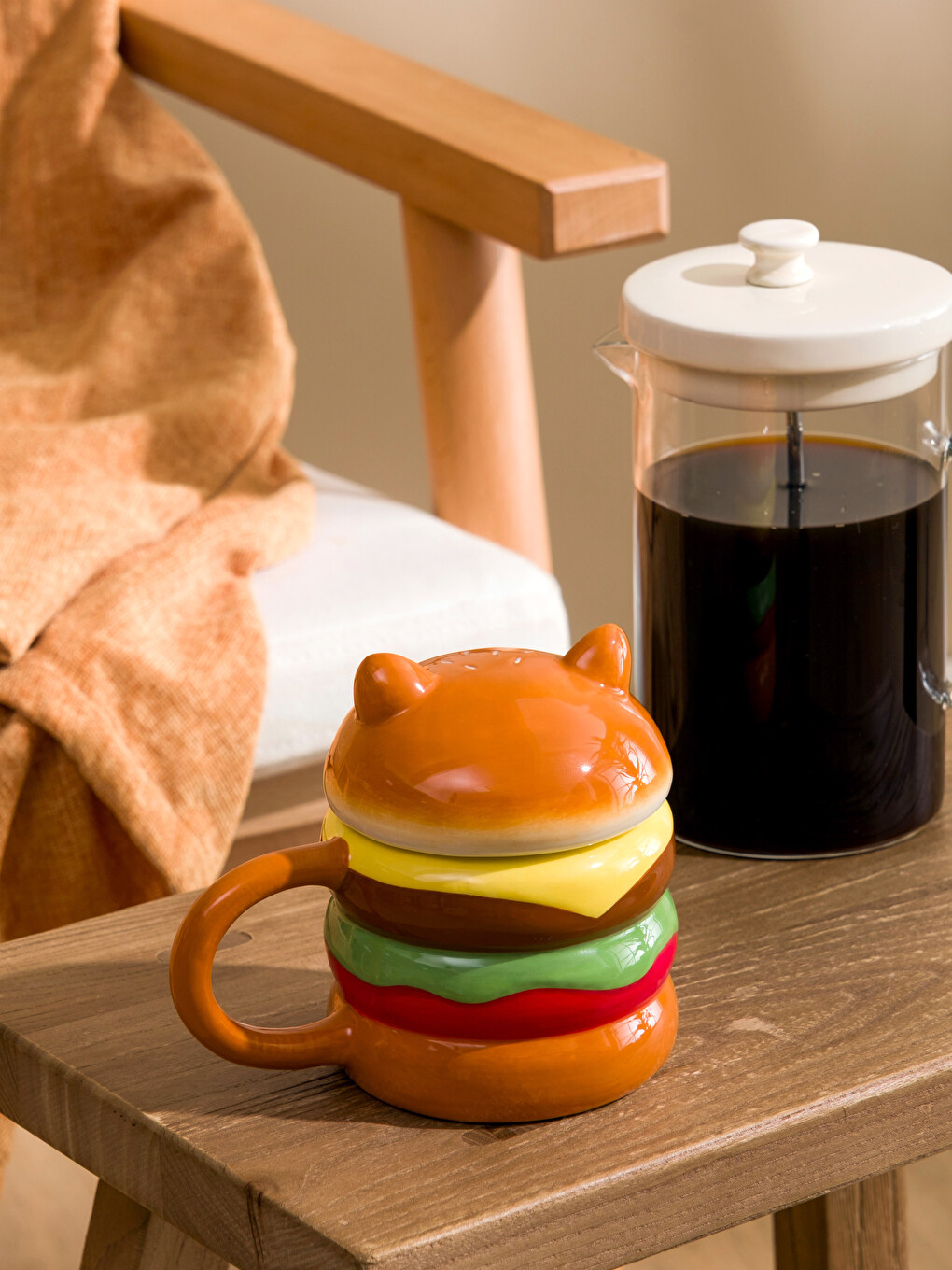 Hamburger Figured Ceramic Mug 370 ml-2