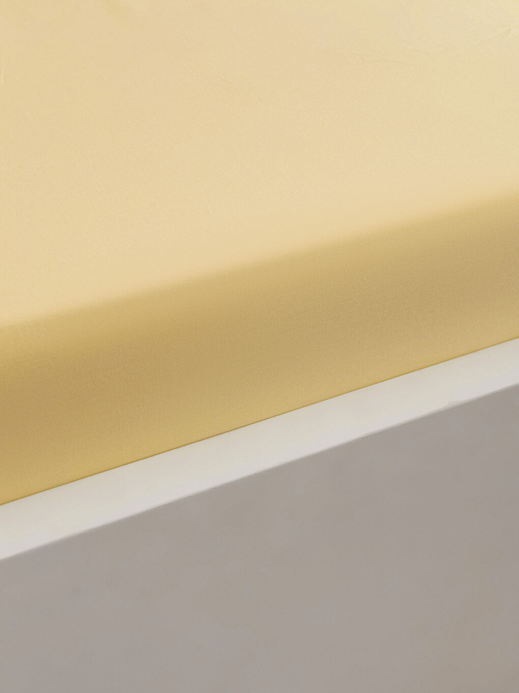 Sarı Poplin Çift Kişilik Lastikli Çarşaf 100x200x30 Cm-1