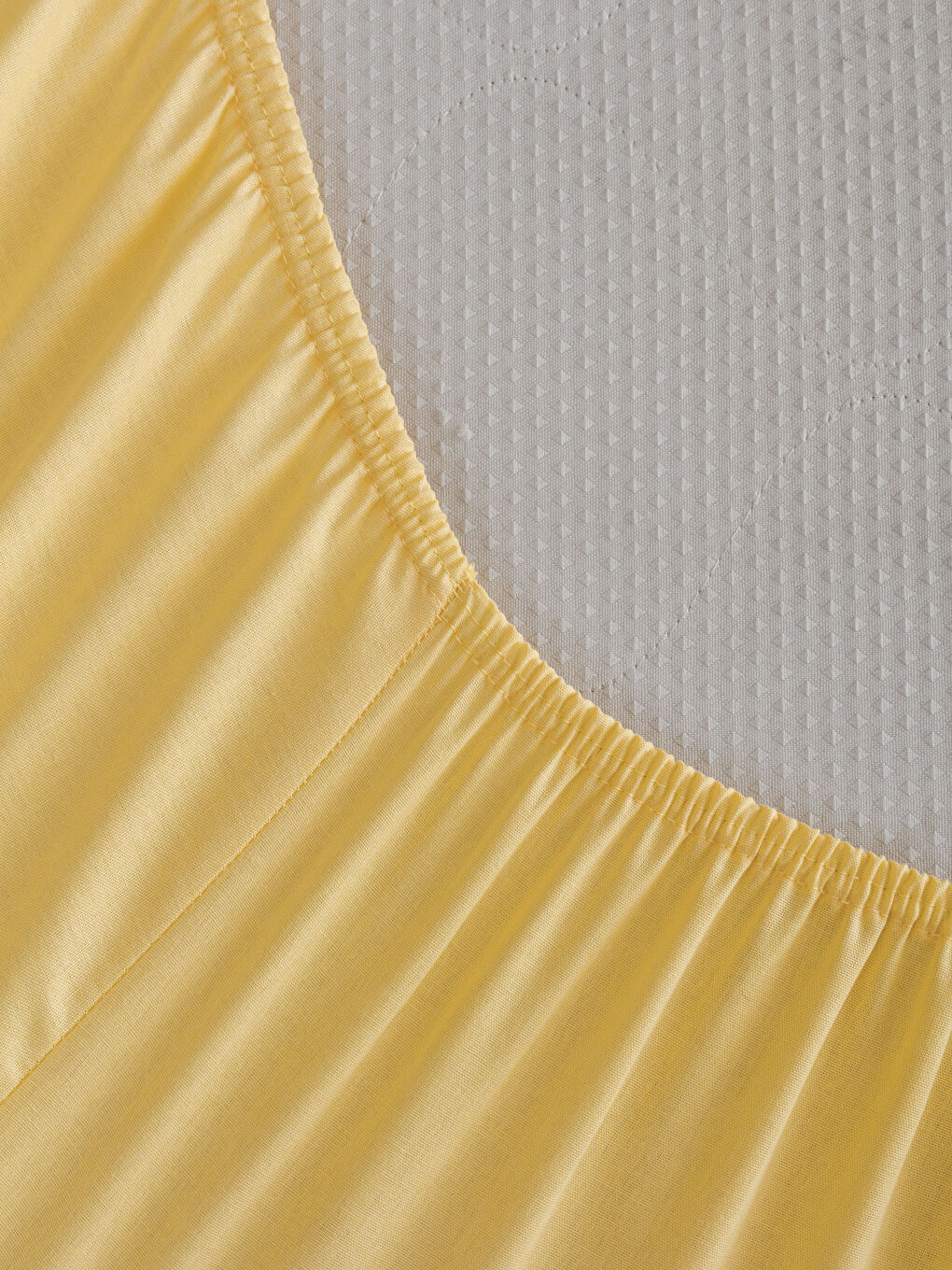 Sarı Poplin Çift Kişilik Lastikli Çarşaf 100x200x30 Cm-3