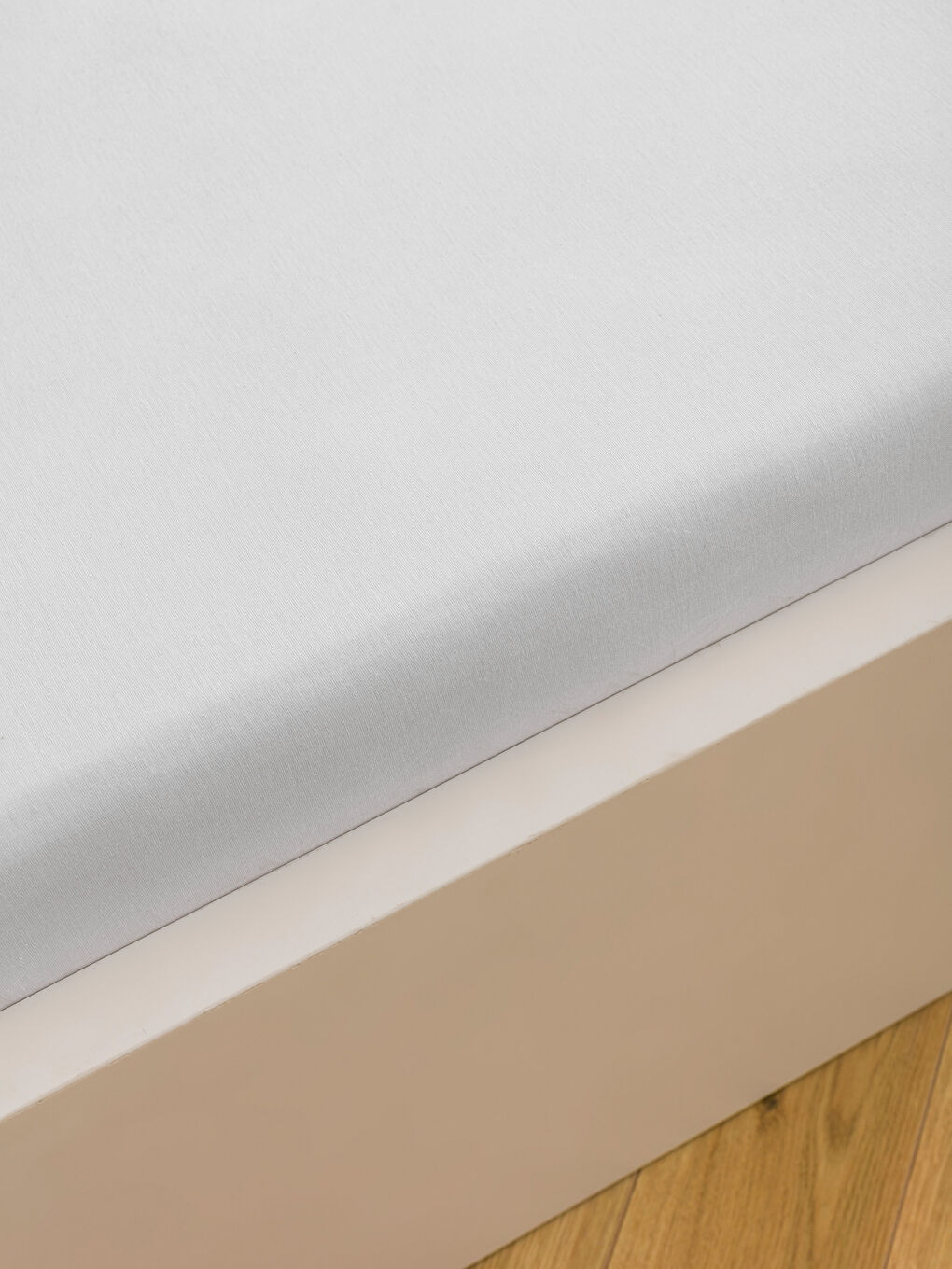 Beyaz Poplin Çift Kişilik Lastikli Çarşaf 100x200x30 Cm-1