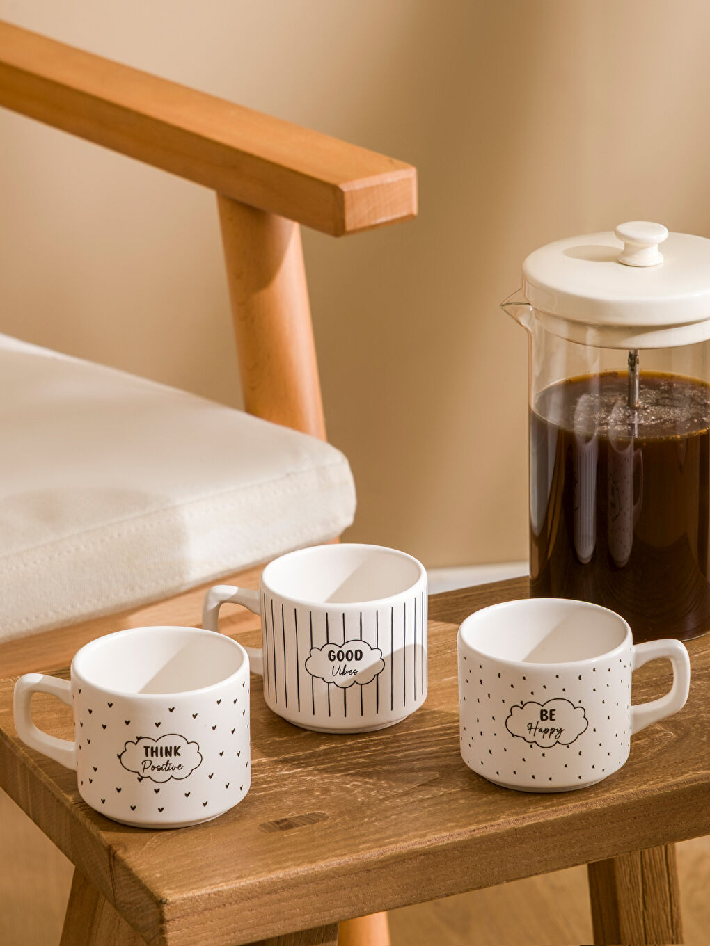 Siyah Yazı Baskılı Seramik Kupa 3'lü