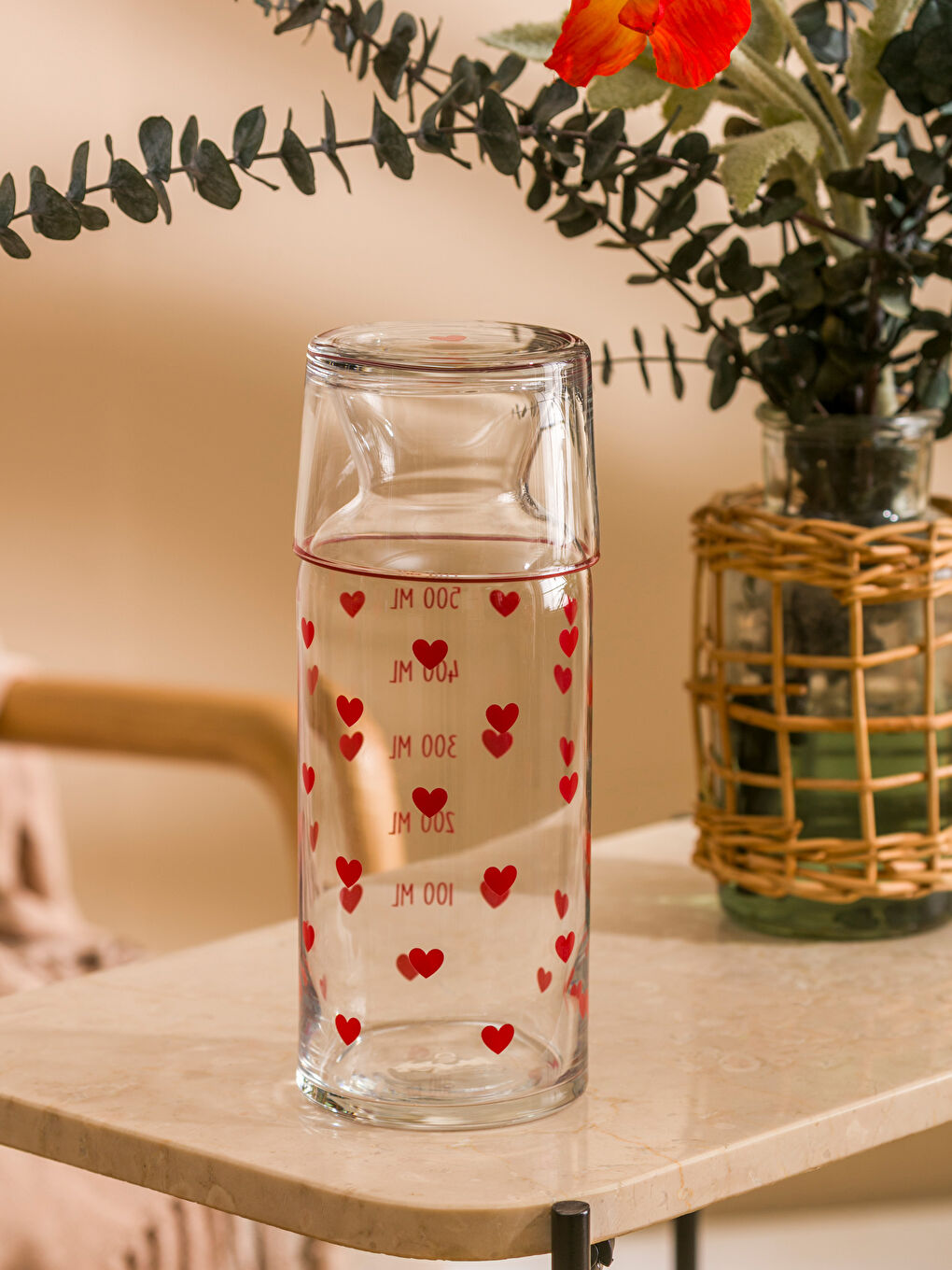 Kırmızı Kalp Desenli Bardaklı Sürahi 700 ml-1