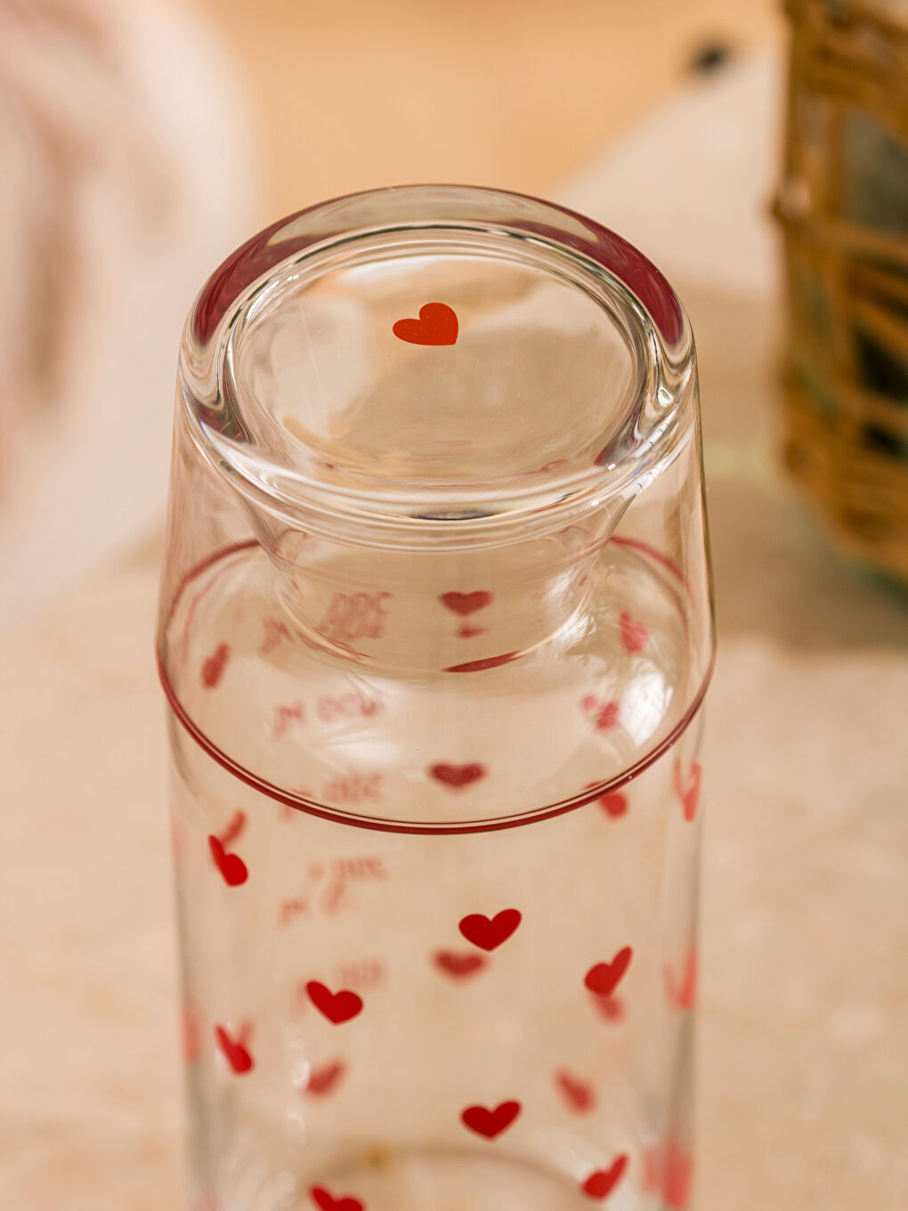 Kırmızı Kalp Desenli Bardaklı Sürahi 700 ml-2