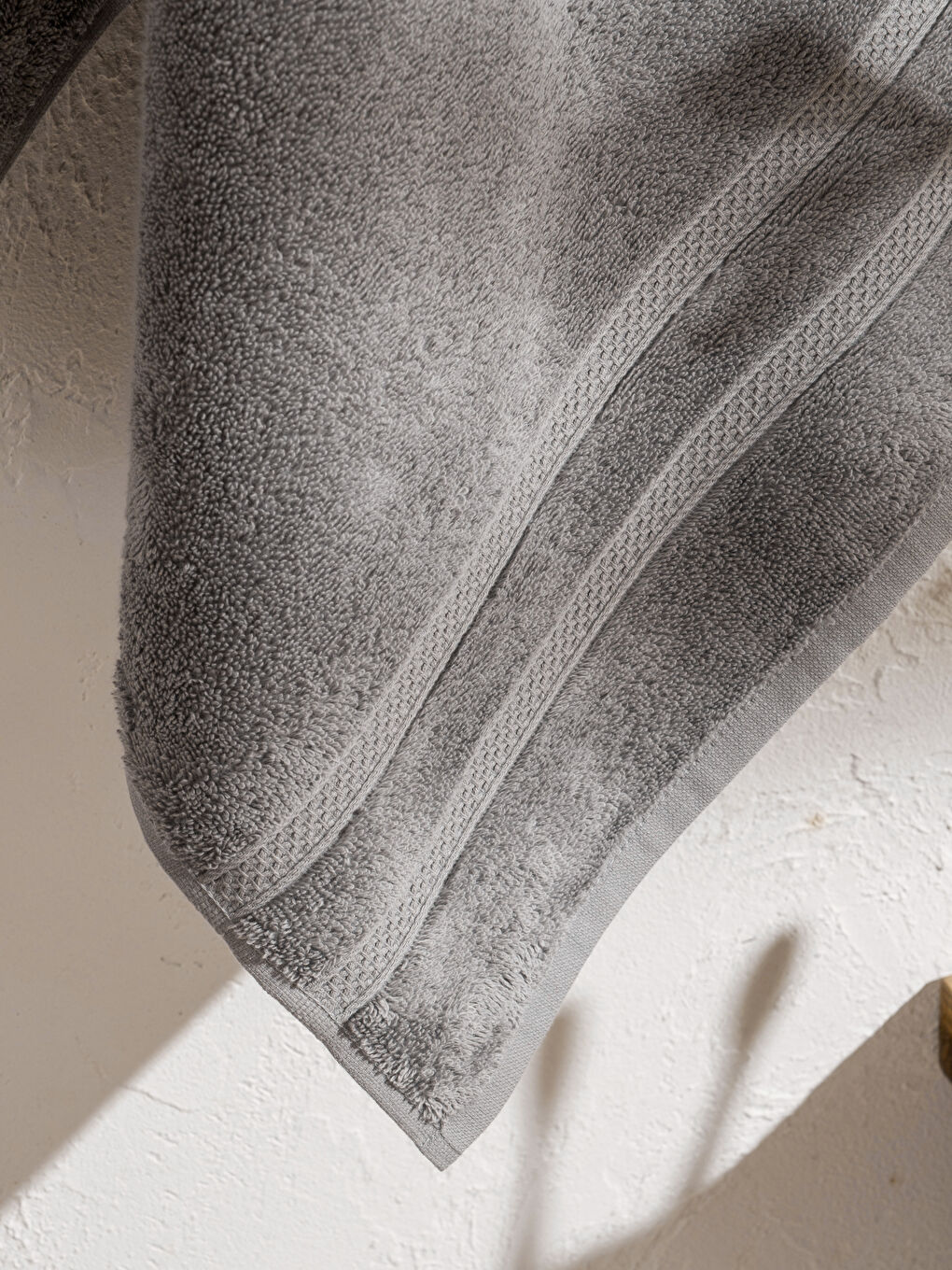 Gri Pamuklu Banyo Havlusu 70x140 cm-1