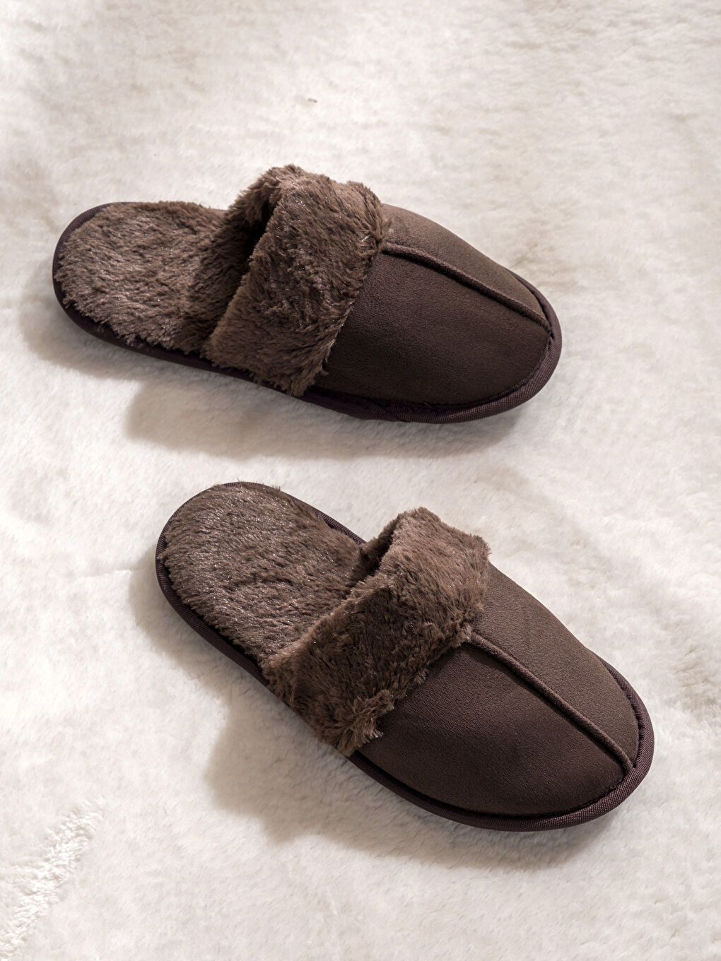 Kahverengi İçi Kürklü Kadın Ev Terliği-1