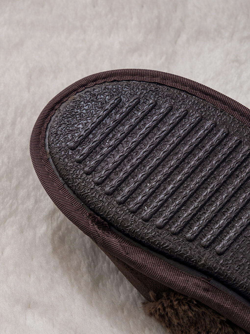 Kahverengi İçi Kürklü Kadın Ev Terliği-4