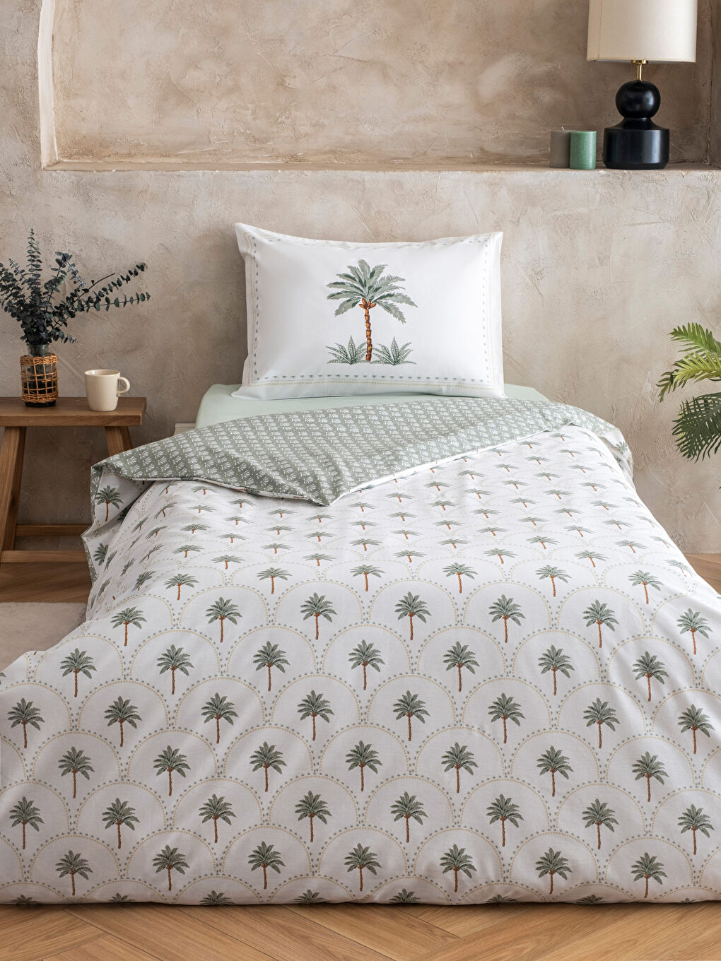 Set navlaka za jorgan sa uzorkom palmi za singl krevet