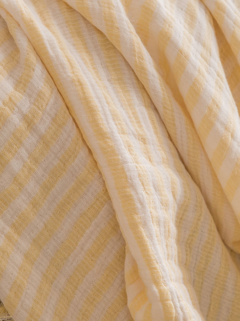 Sarı Müslin TV Battaniyesi 130x170 cm-1