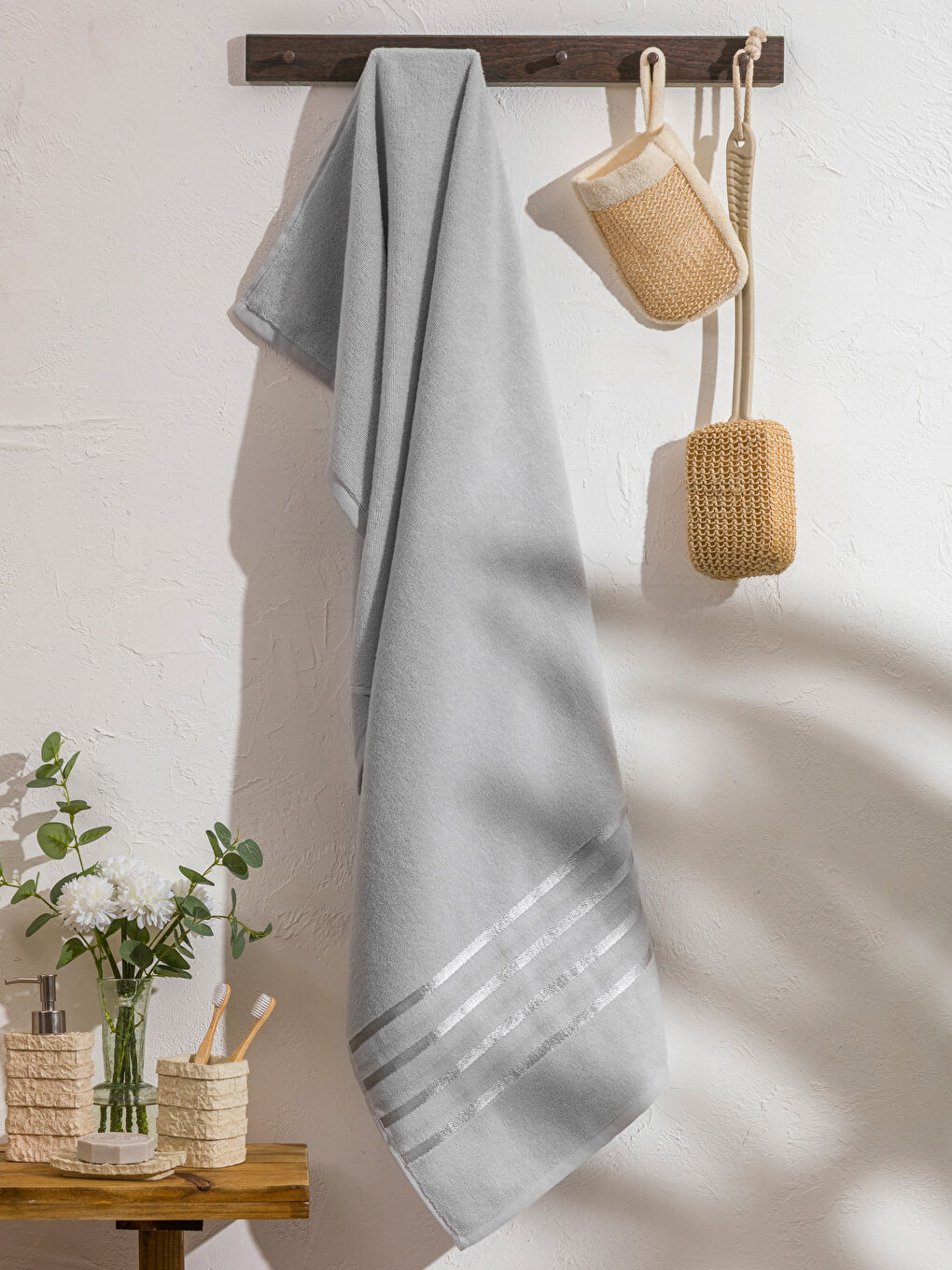 Gri Çizgili Banyo Havlusu 70x140 Cm	
