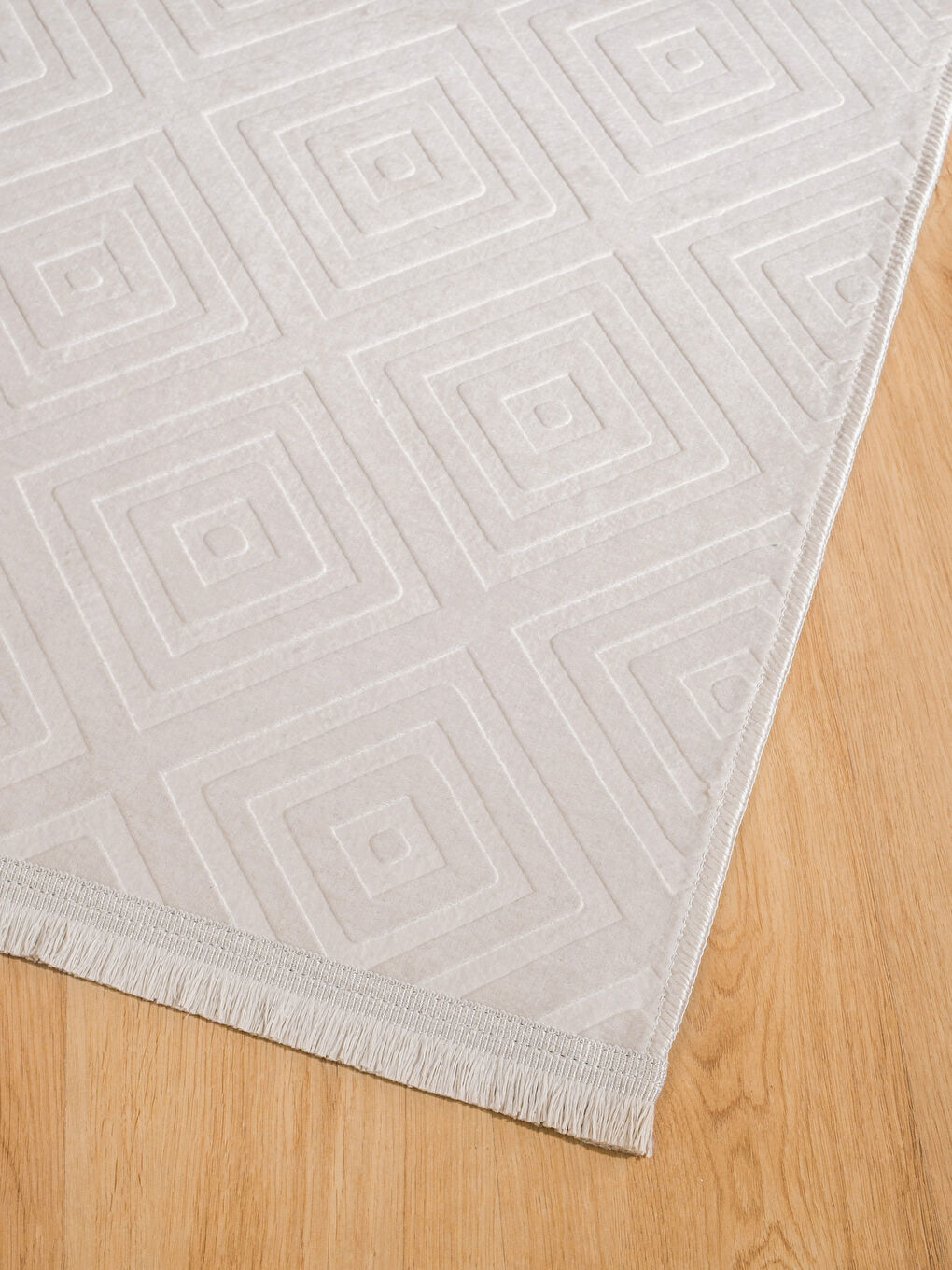 Ковер размером 80x150 см.-1