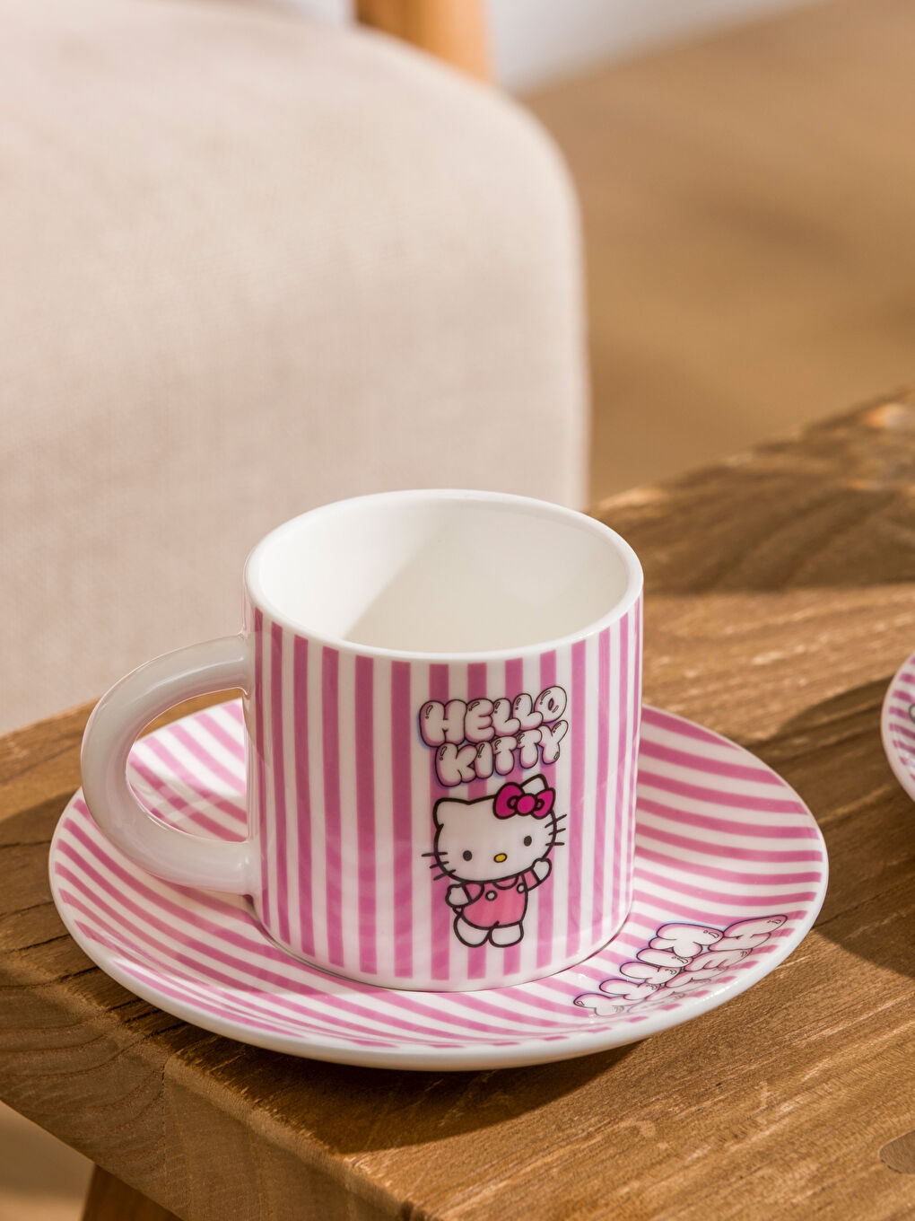 Pembe Hello Kitty Baskılı 2 Kişilik Kahve Fincan Takımı 90 ml-1