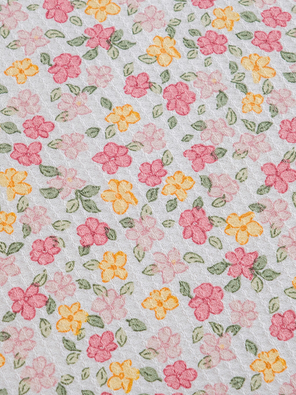 Karışık Çiçek Desenli Pamuklu Çift Kişilik Pike-2