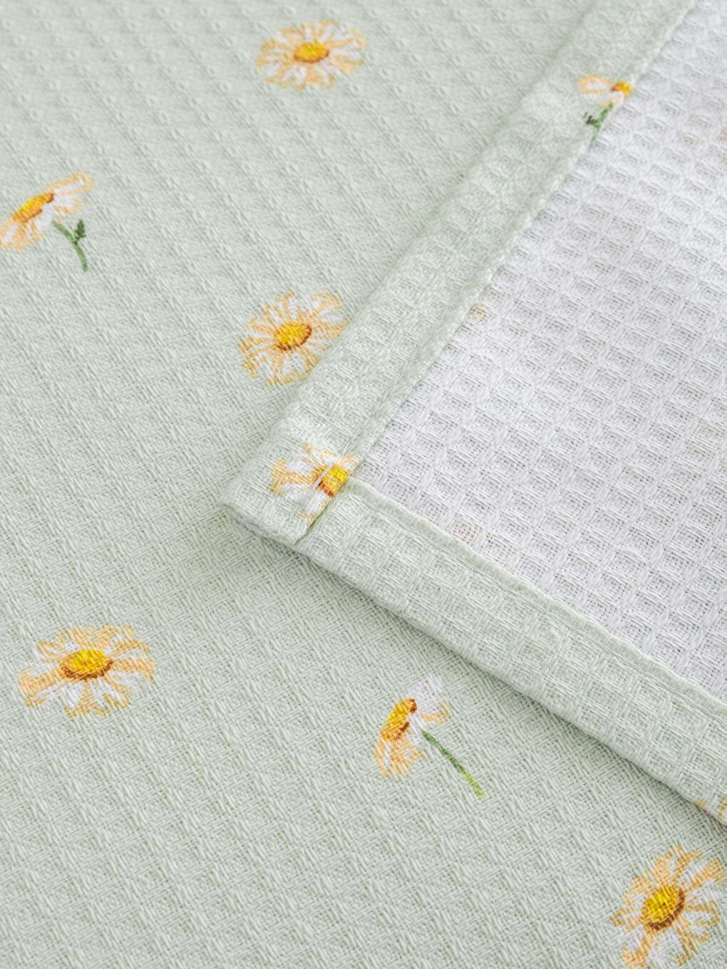 Karışık Papatya Desenli Çift Kişilik Pike-3