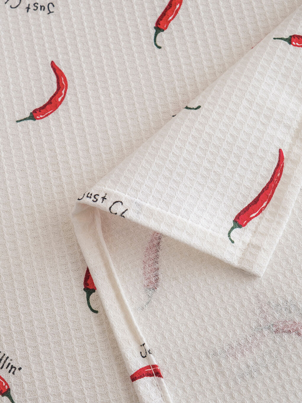 Kırmızı Biber Desenli Çift Kişilik Pike-3