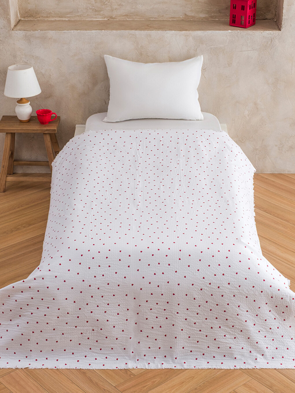 Karışık Kalp Desenli Tek Kişilik Yatak Örtüsü-1