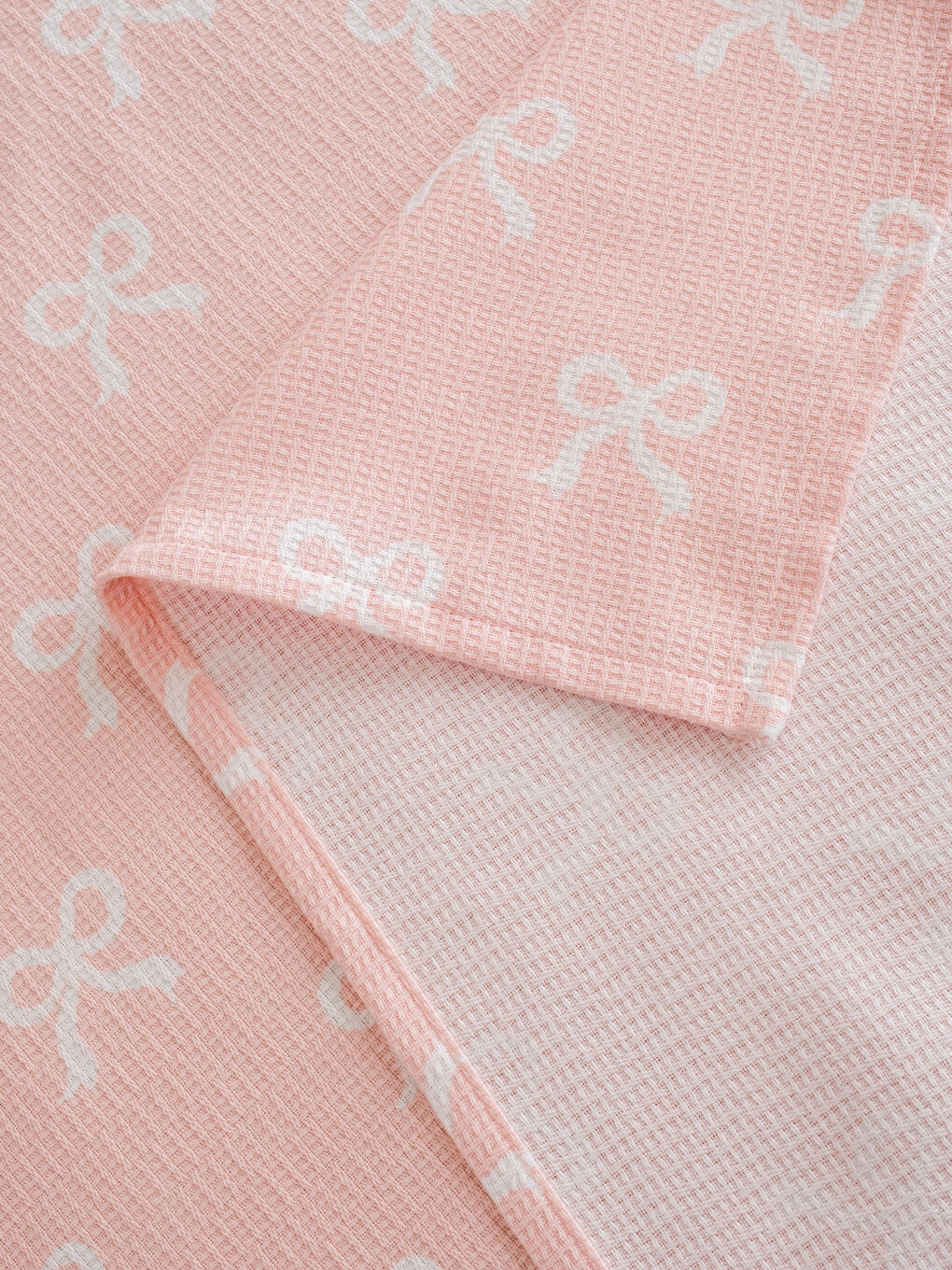 Pembe Fiyonk Desenli Tek Kişilik Pike Seti-5