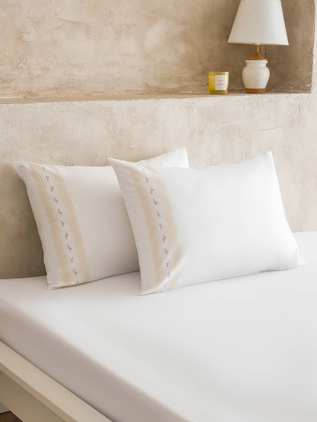 Bej Çiçek Desenli Pamuklu Çift Kişilik Pike Seti-2