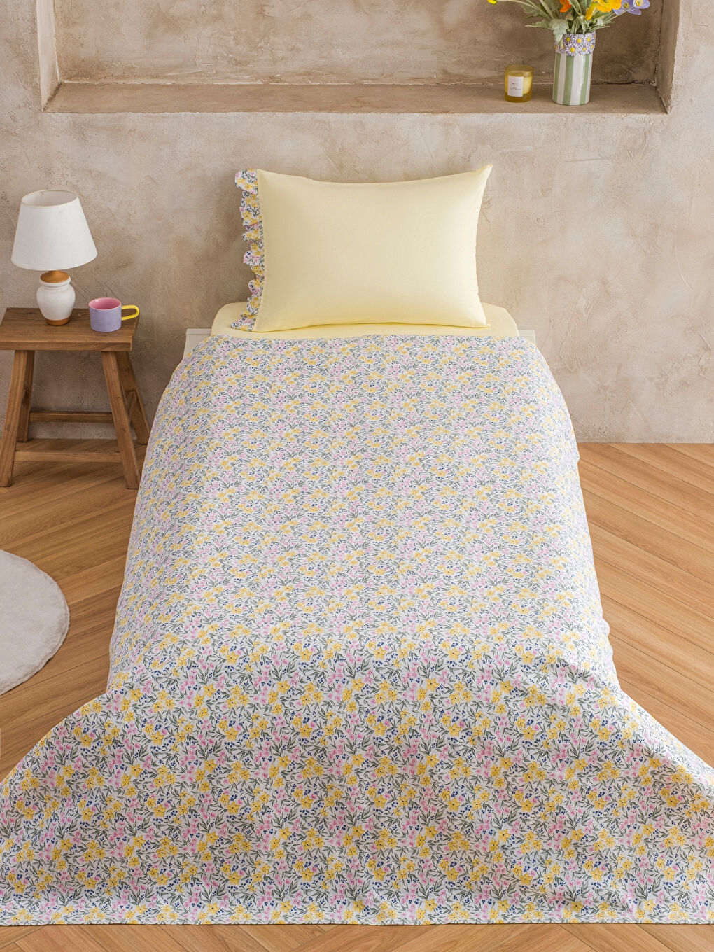 Sarı Çiçek Desenli Tek Kişilik Pike Takımı-1