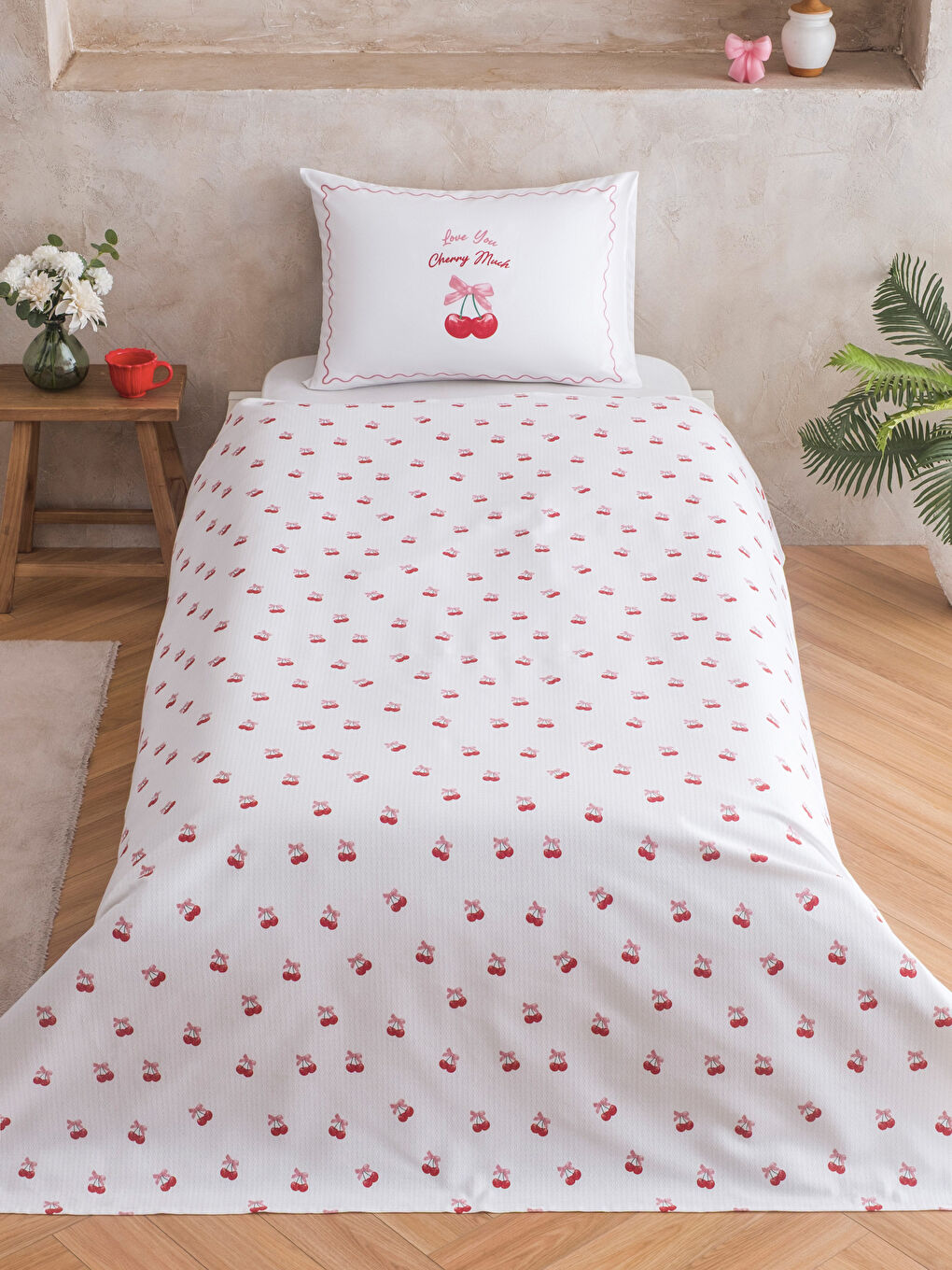 Karışık Kiraz Desenli Tek Kişilik Pike Seti-1