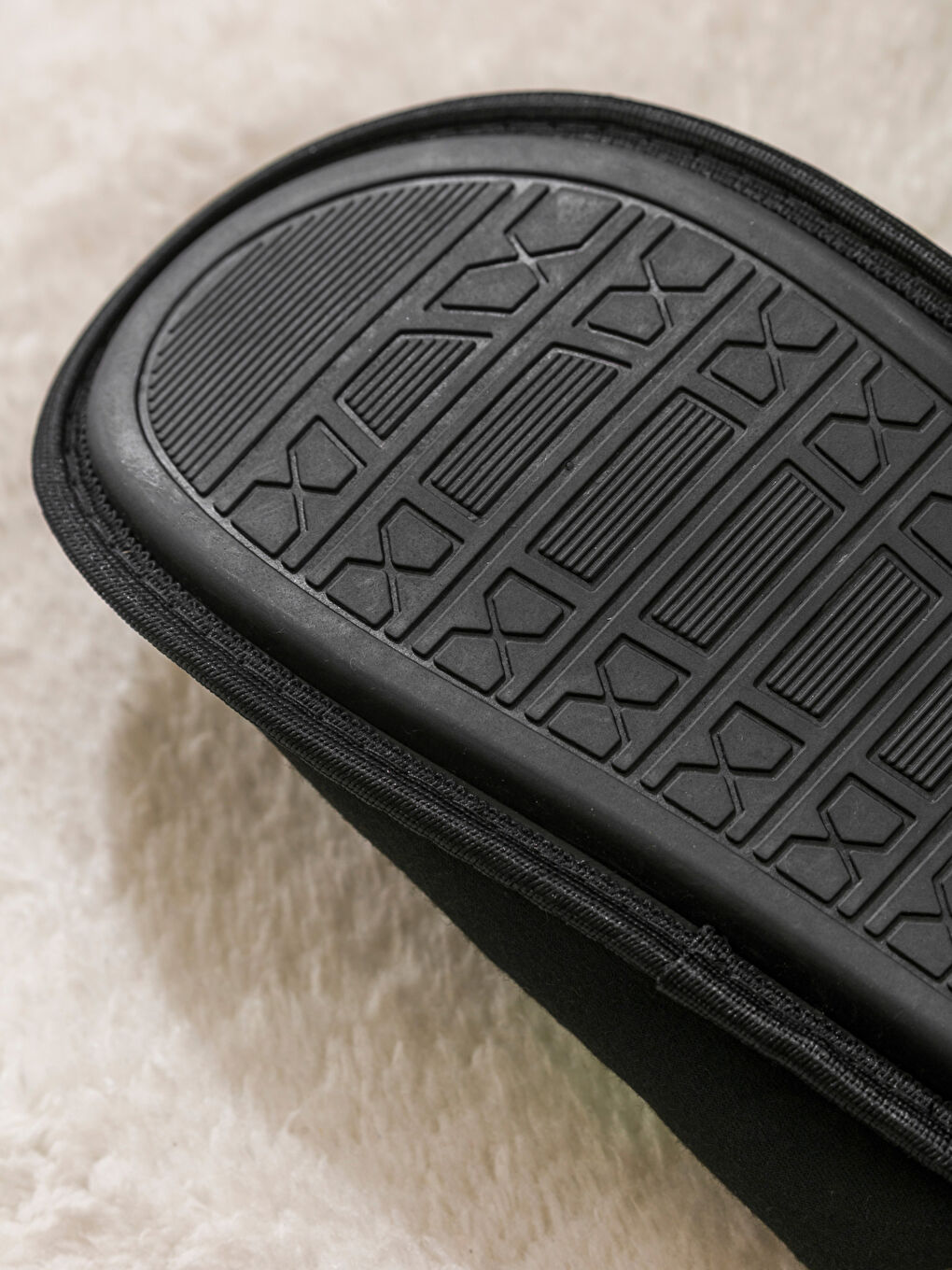 Rick and Morty Embroidered Men's Slippers-4