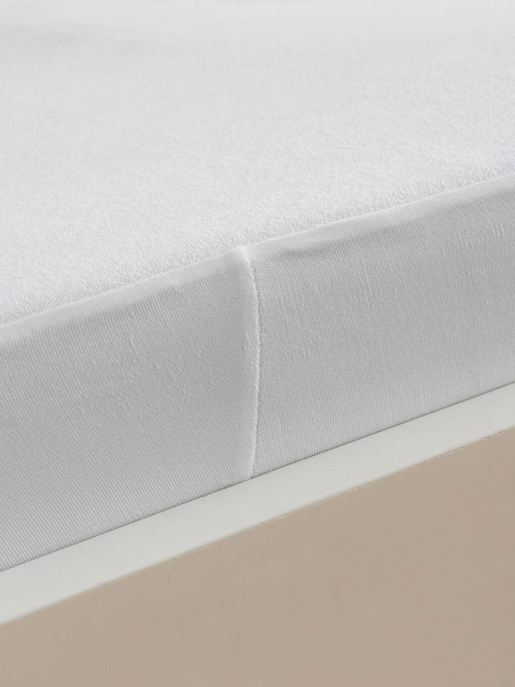 Beyaz Çift Kişilik Alez 160x200 Cm-1