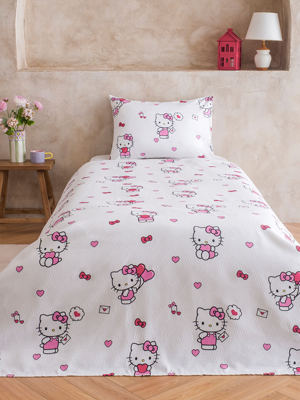 Pembe Hello Kitty Baskılı Tek Kişilik Kız Çocuk Pike Seti