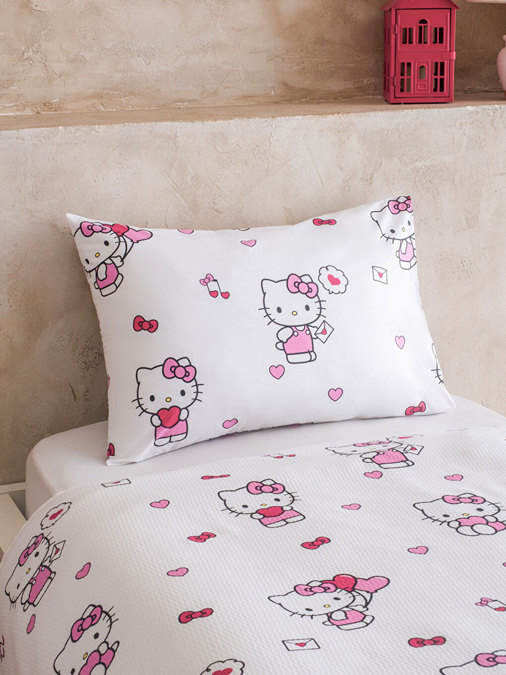 Pembe Hello Kitty Baskılı Tek Kişilik Kız Çocuk Pike Seti-2