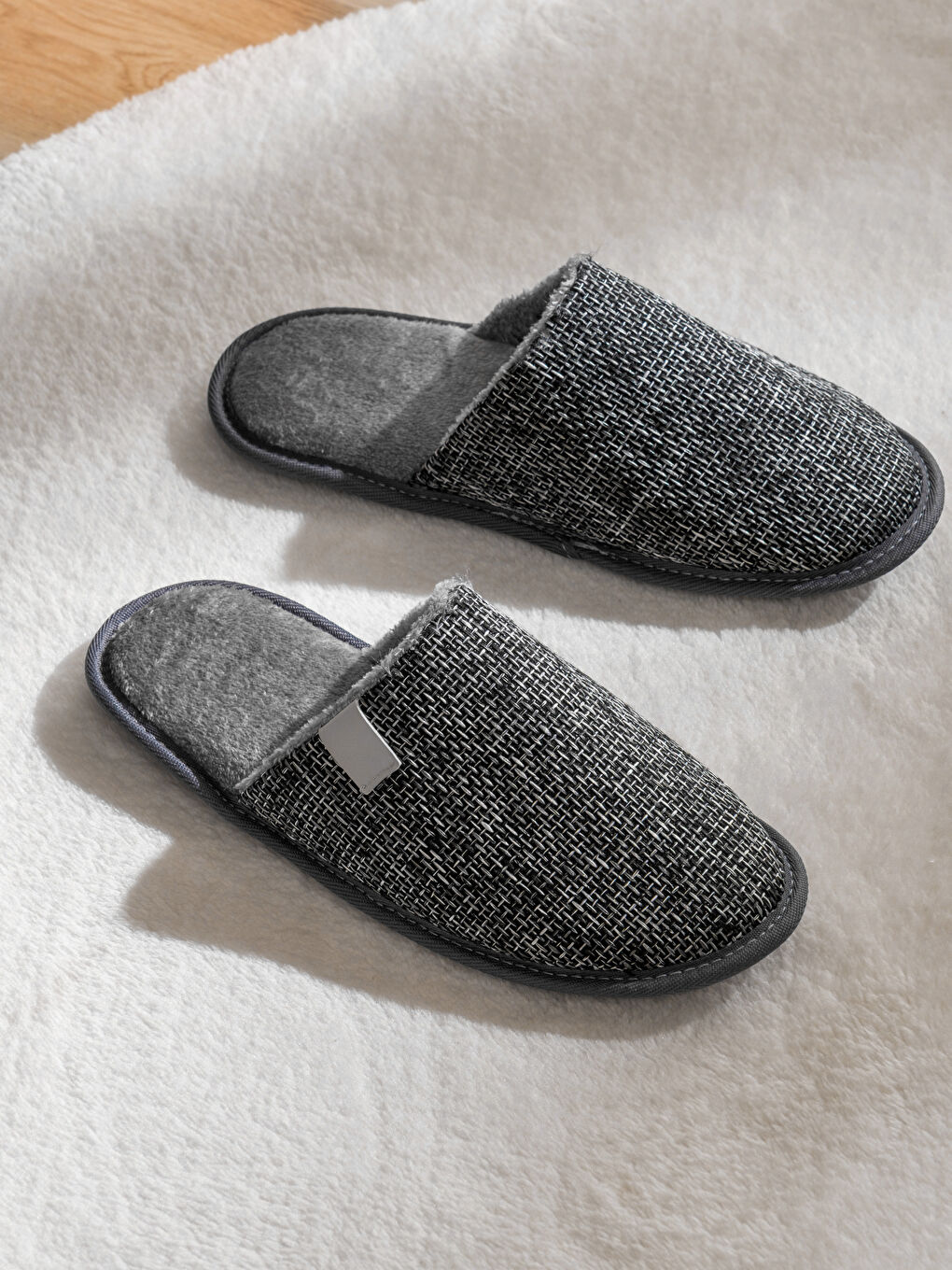 Gri Desenli Erkek Ev Terliği-1