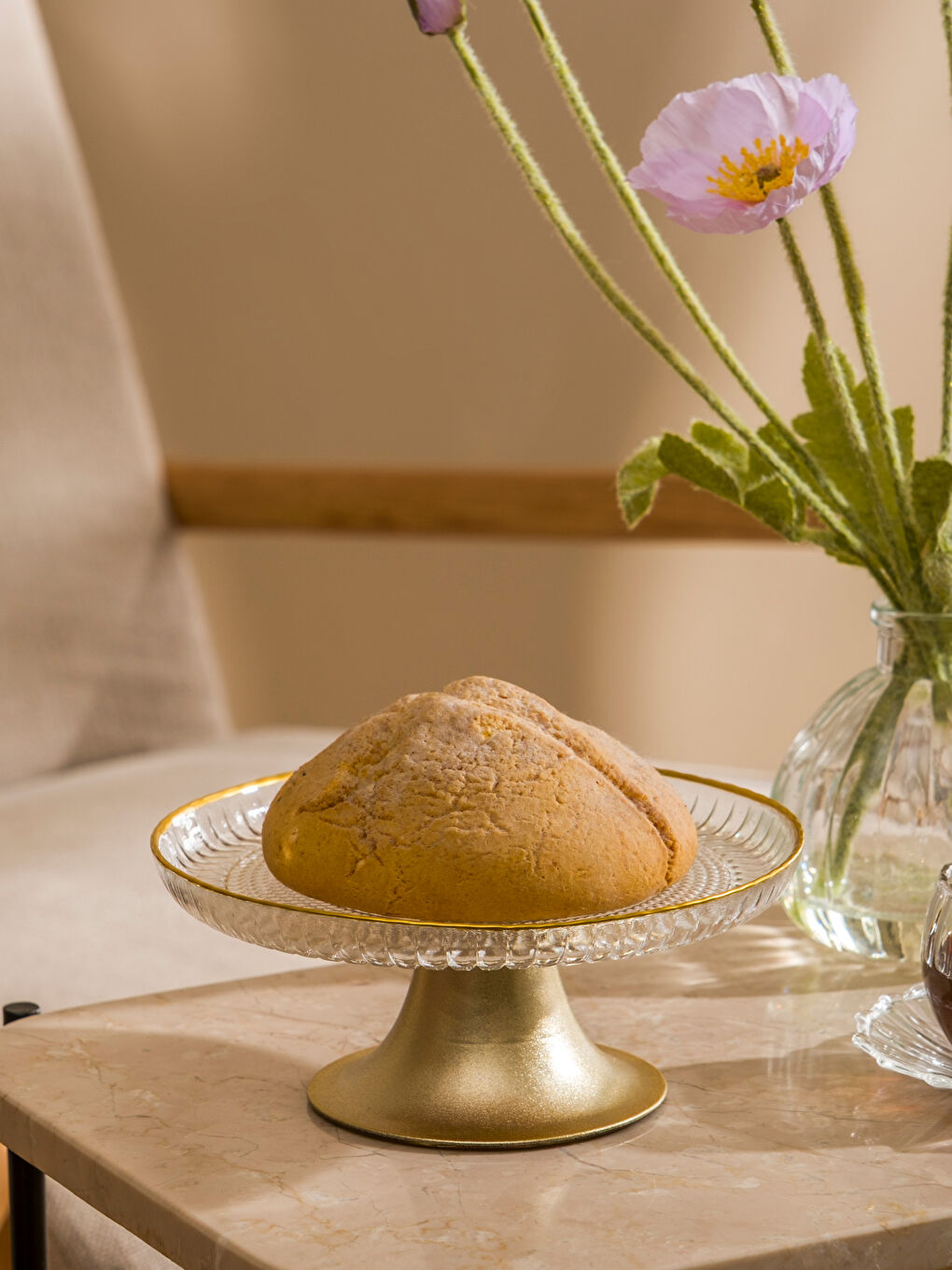 Renksiz Desenli Cam Ayaklı Sunumluk-1