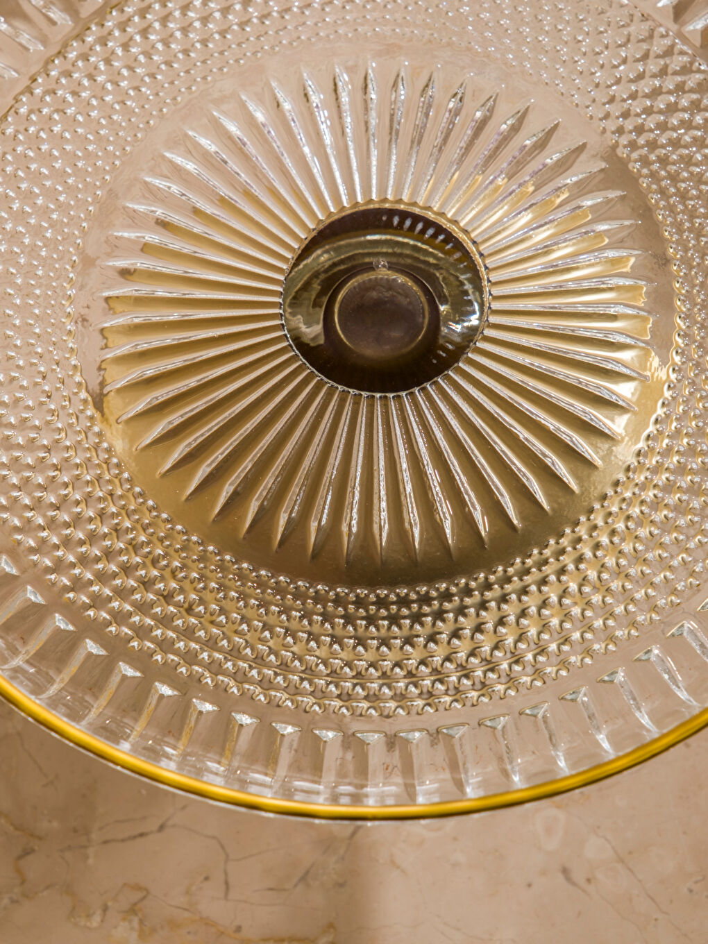 Renksiz Desenli Cam Ayaklı Sunumluk-2