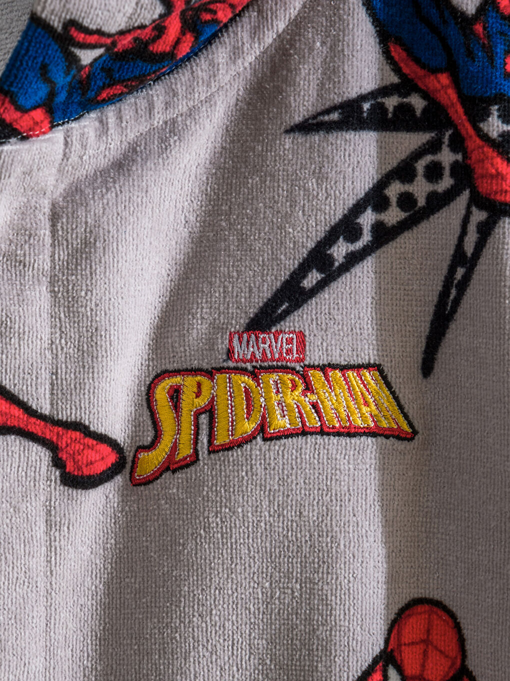 Gri Spider-Man Baskılı Erkek Çocuk Bornoz-2